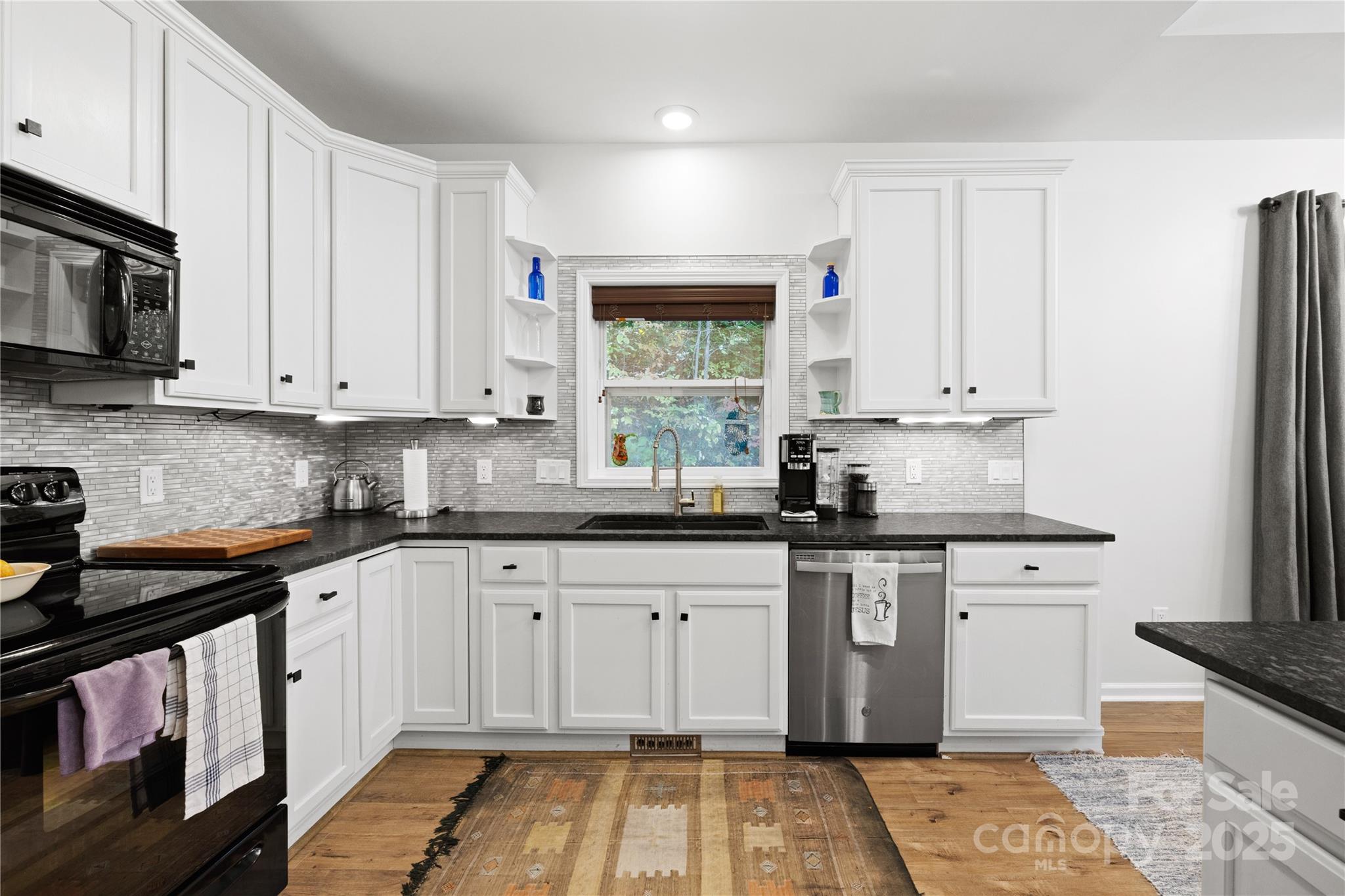 1308 Bell Mountain Road — Zirconia