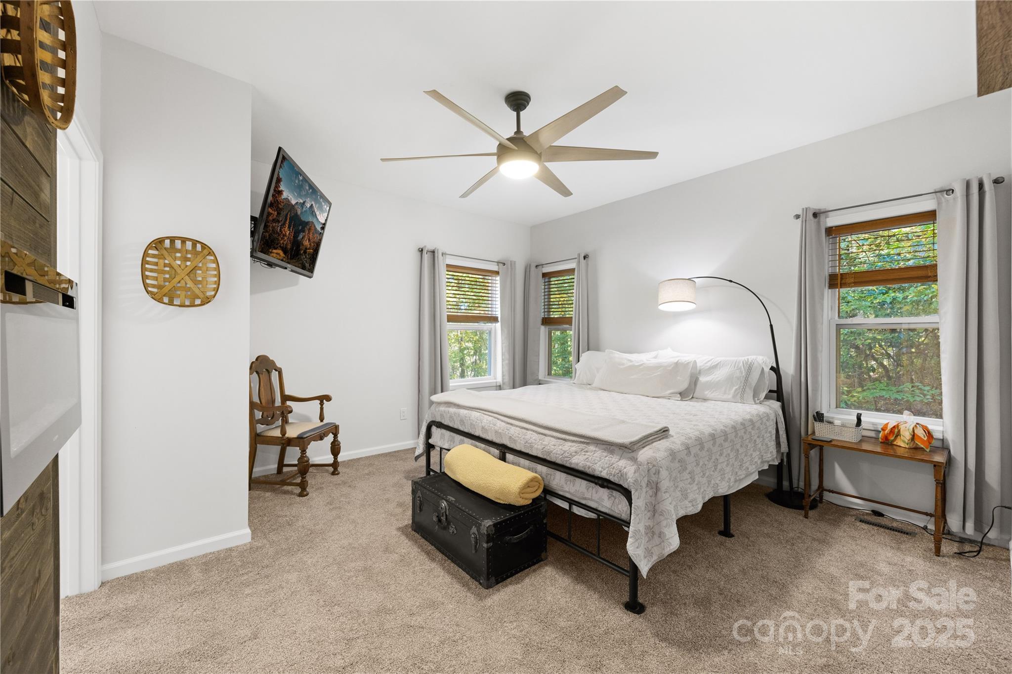 1308 Bell Mountain Road — Zirconia