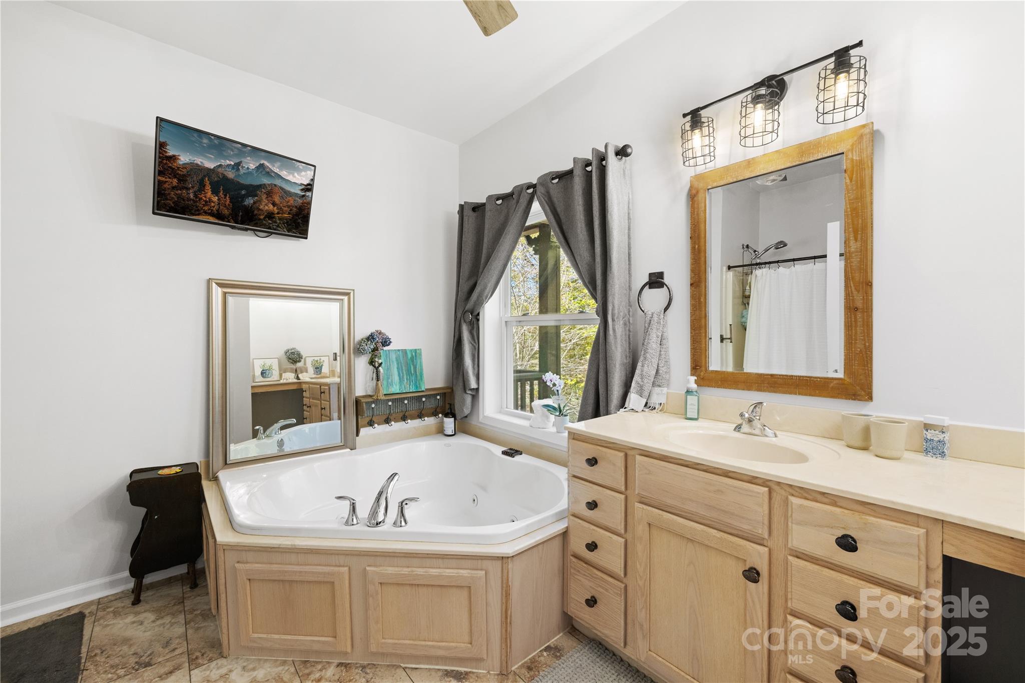 1308 Bell Mountain Road — Zirconia
