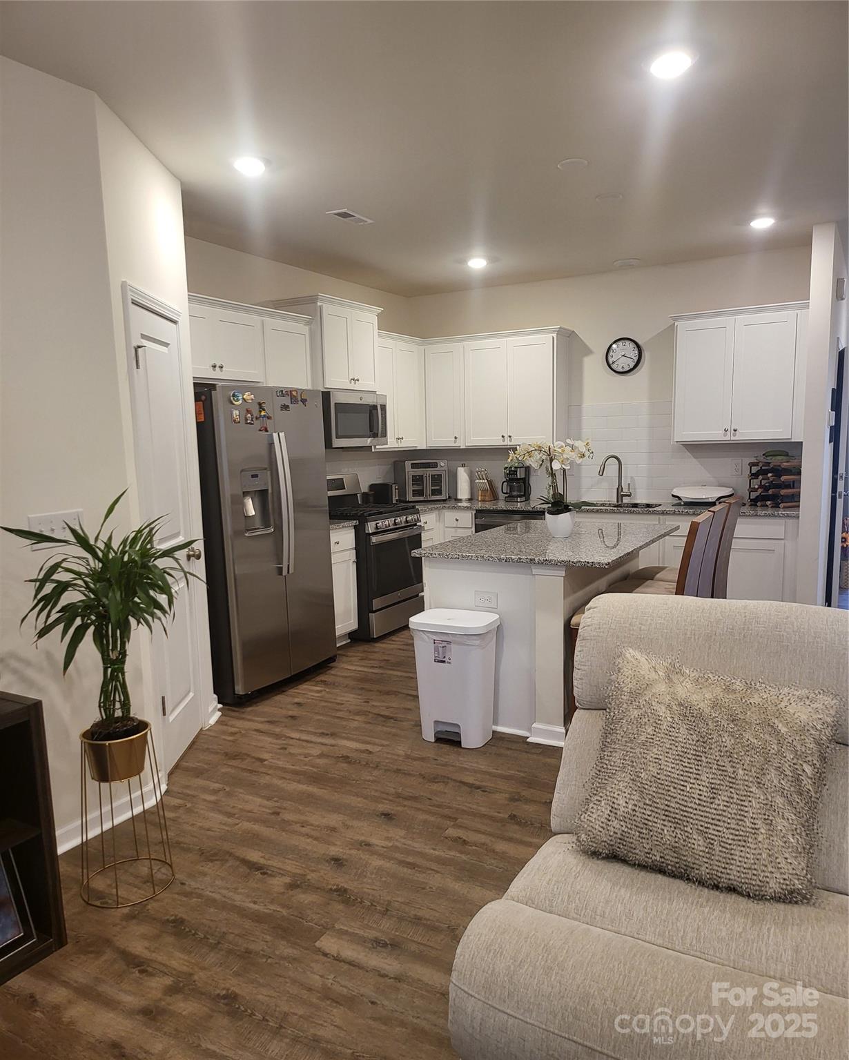 2823 Aubrey Street #94 — Monroe
