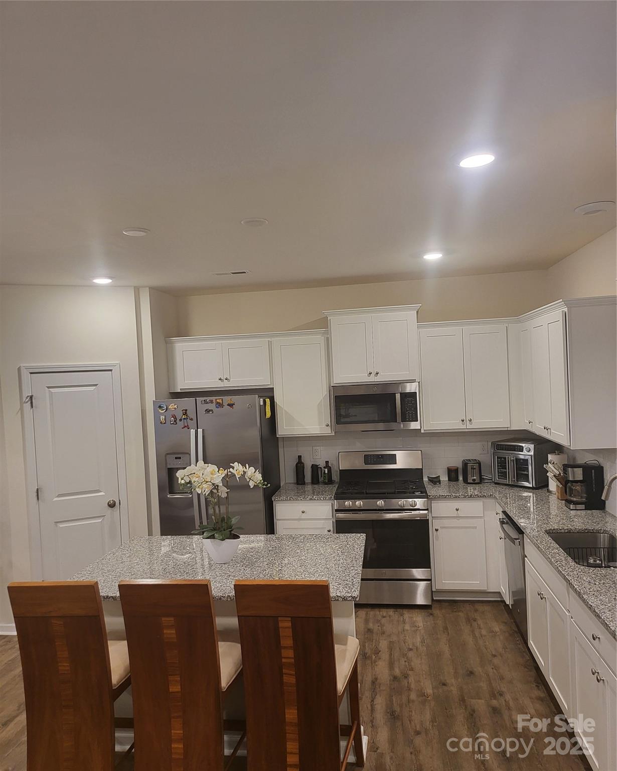 2823 Aubrey Street #94 — Monroe