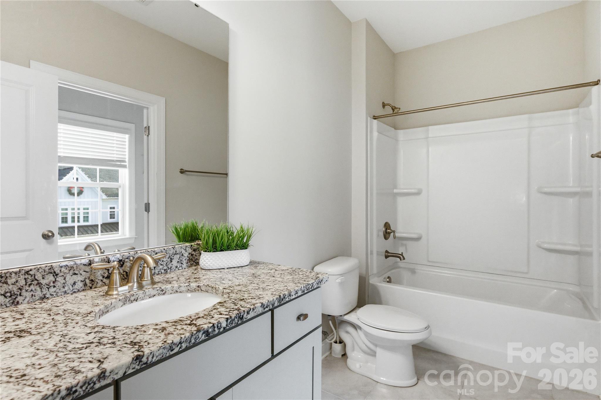 194 Forsythia Lane — Tega Cay