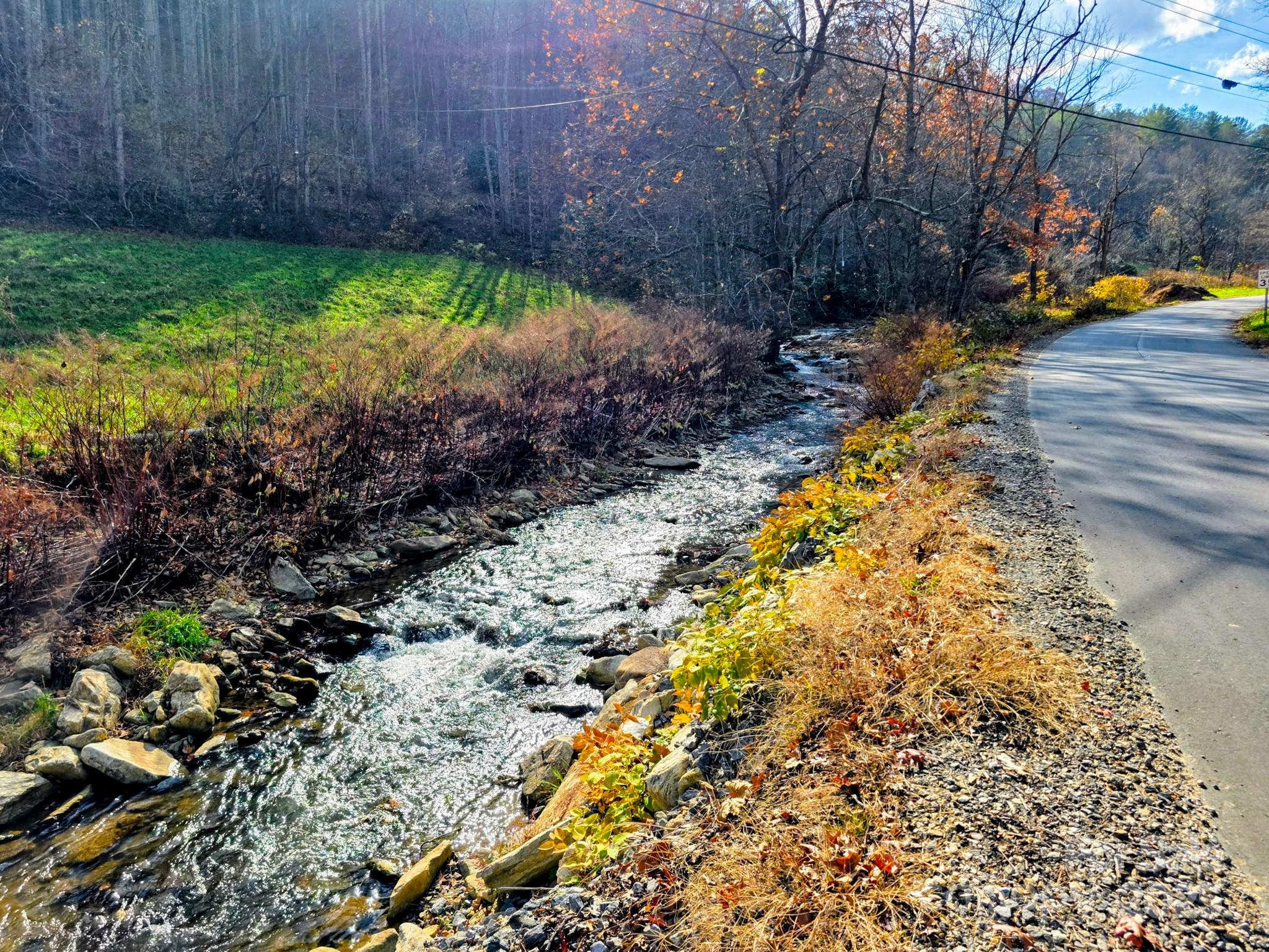 2812 Bald Mountain Road — Burnsville