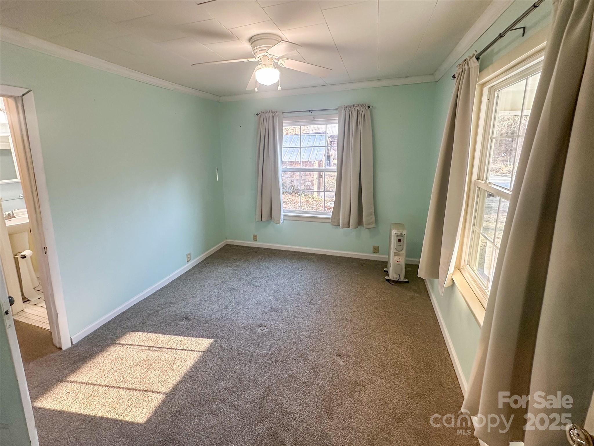 2812 Bald Mountain Road — Burnsville