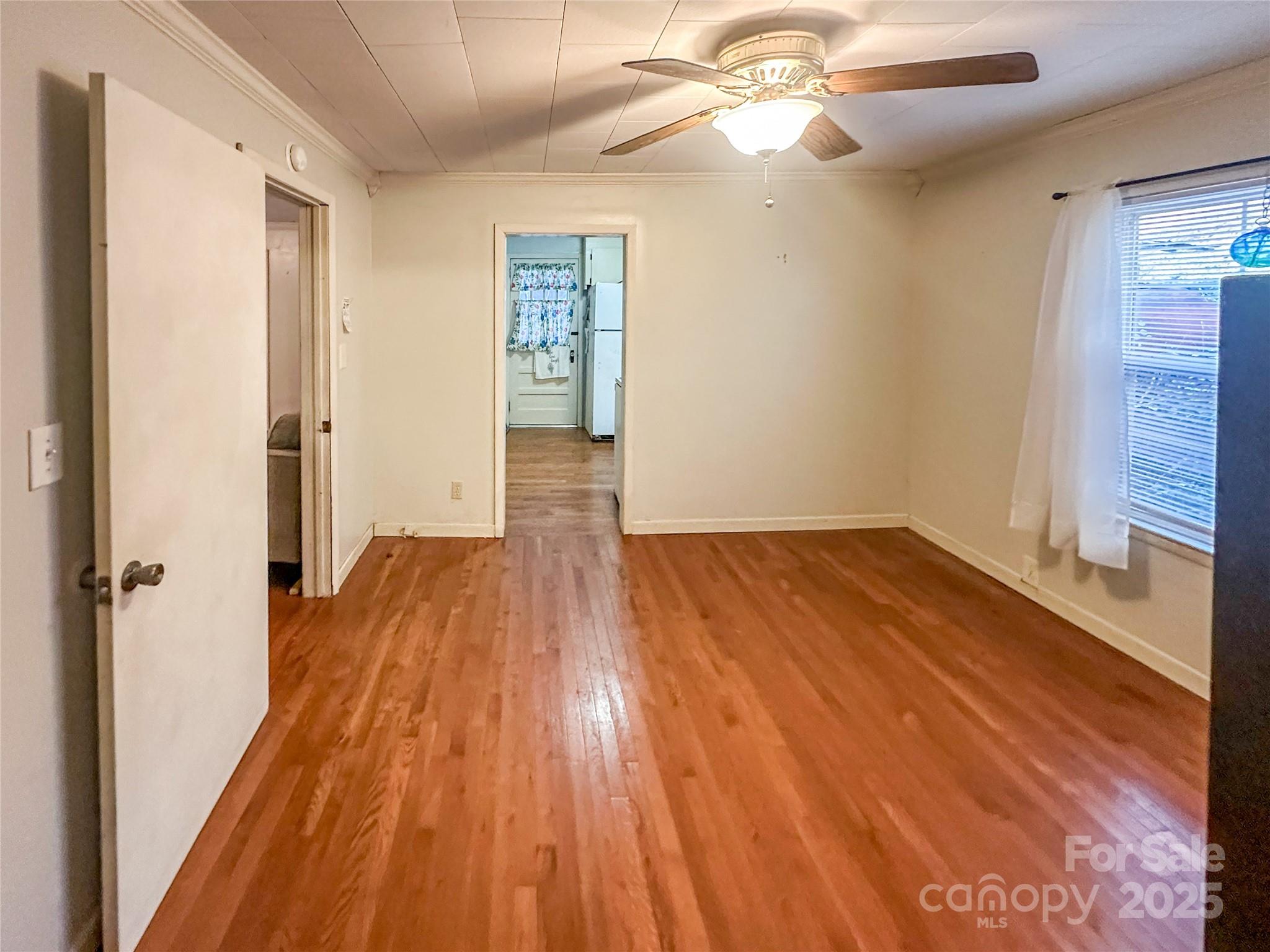 2812 Bald Mountain Road — Burnsville