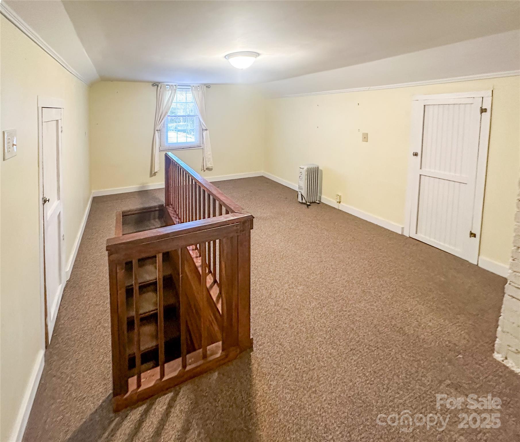 2812 Bald Mountain Road — Burnsville