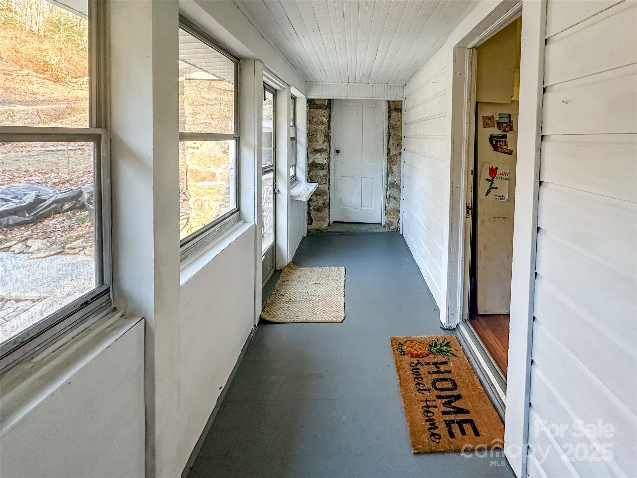 2812 Bald Mountain Road — Burnsville