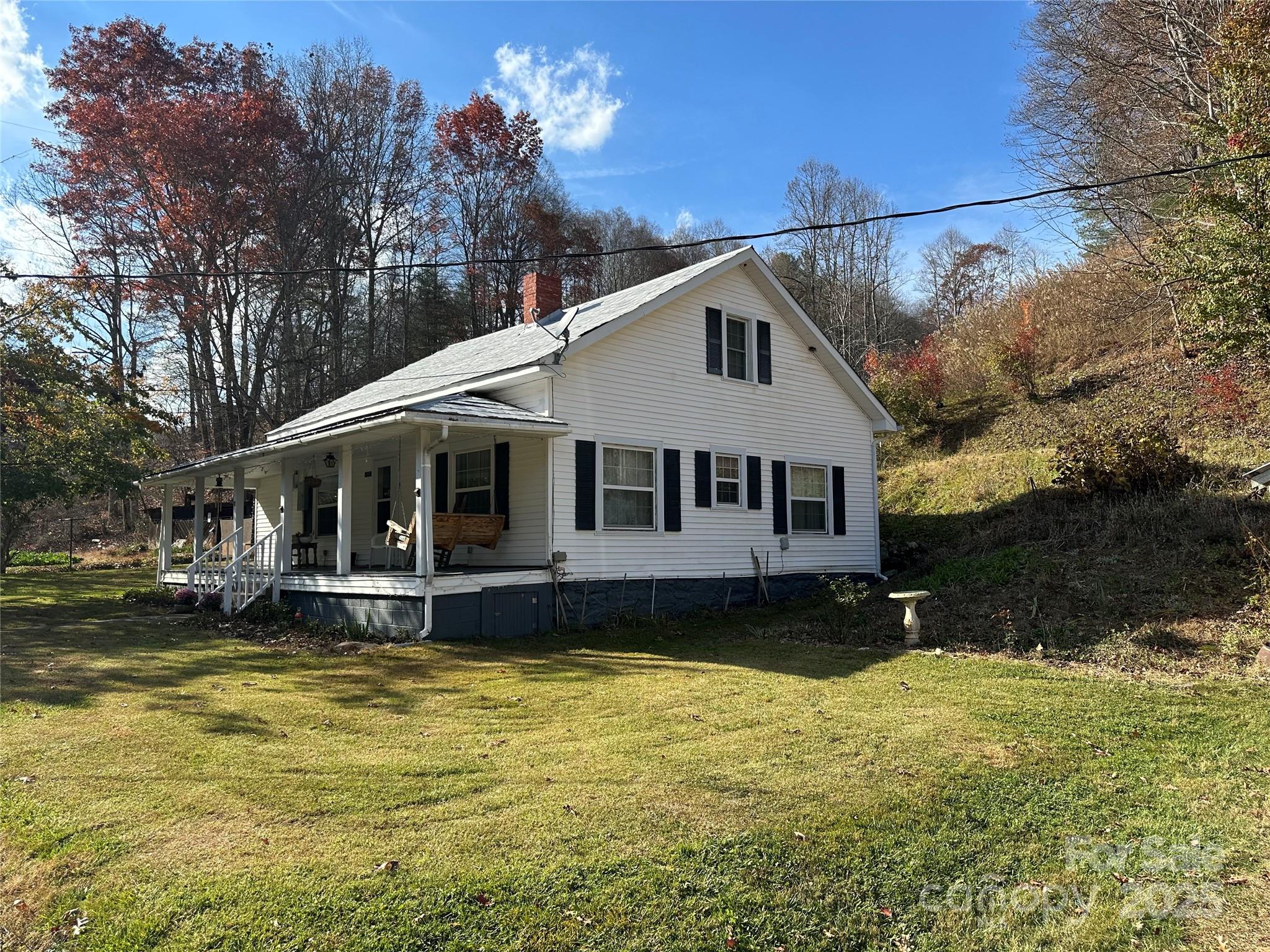 2812 Bald Mountain Road — Burnsville