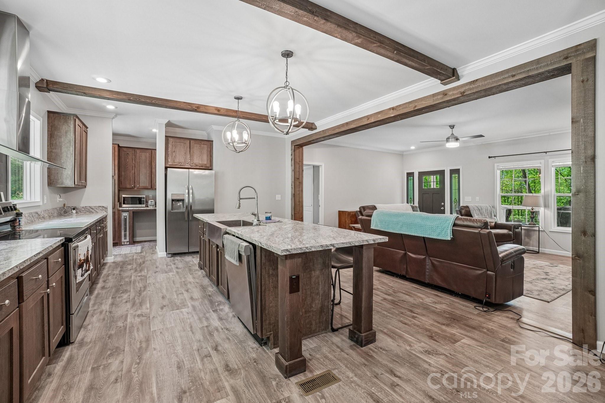 590 Willow Lane — Marshall