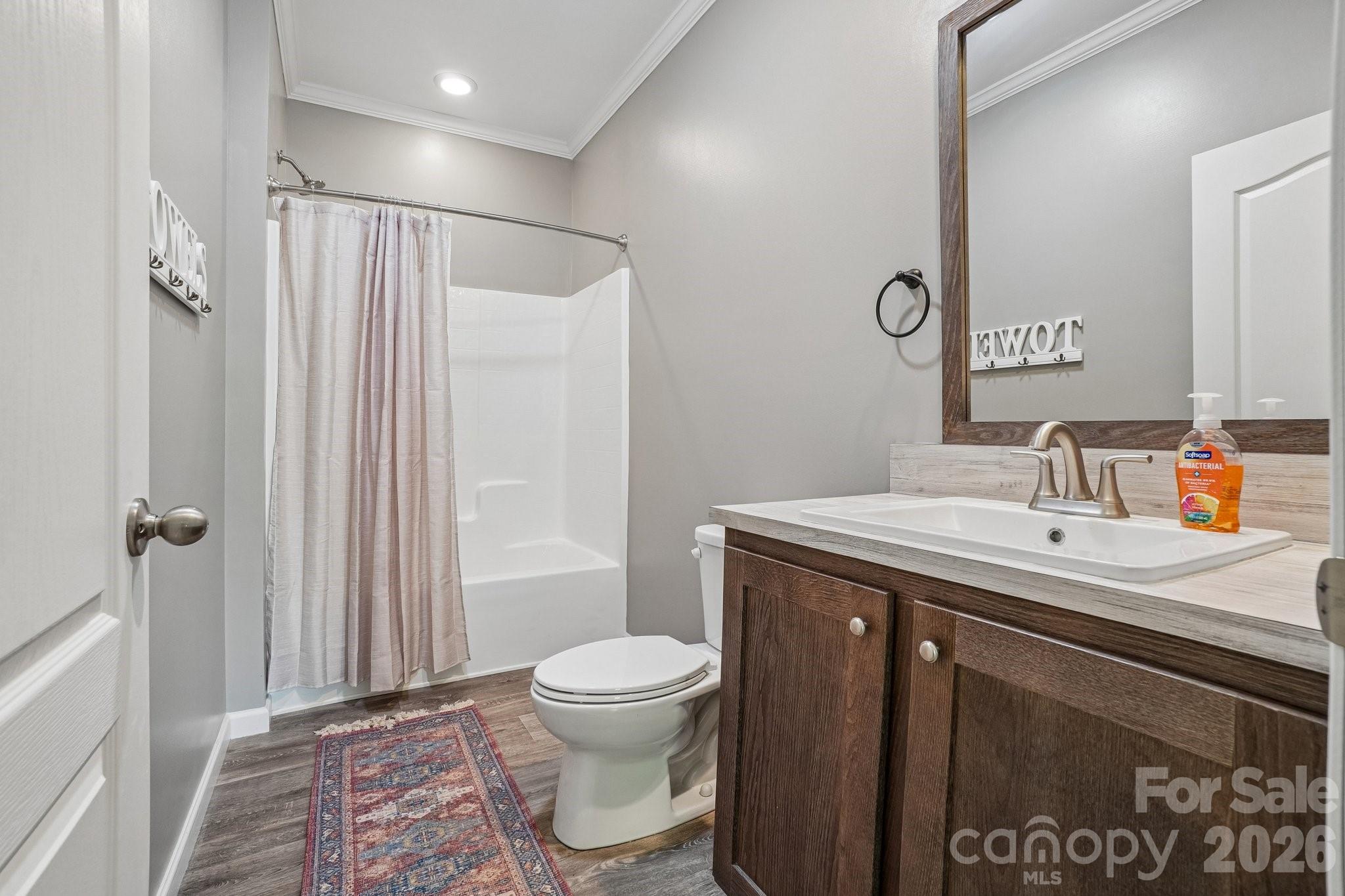 590 Willow Lane — Marshall