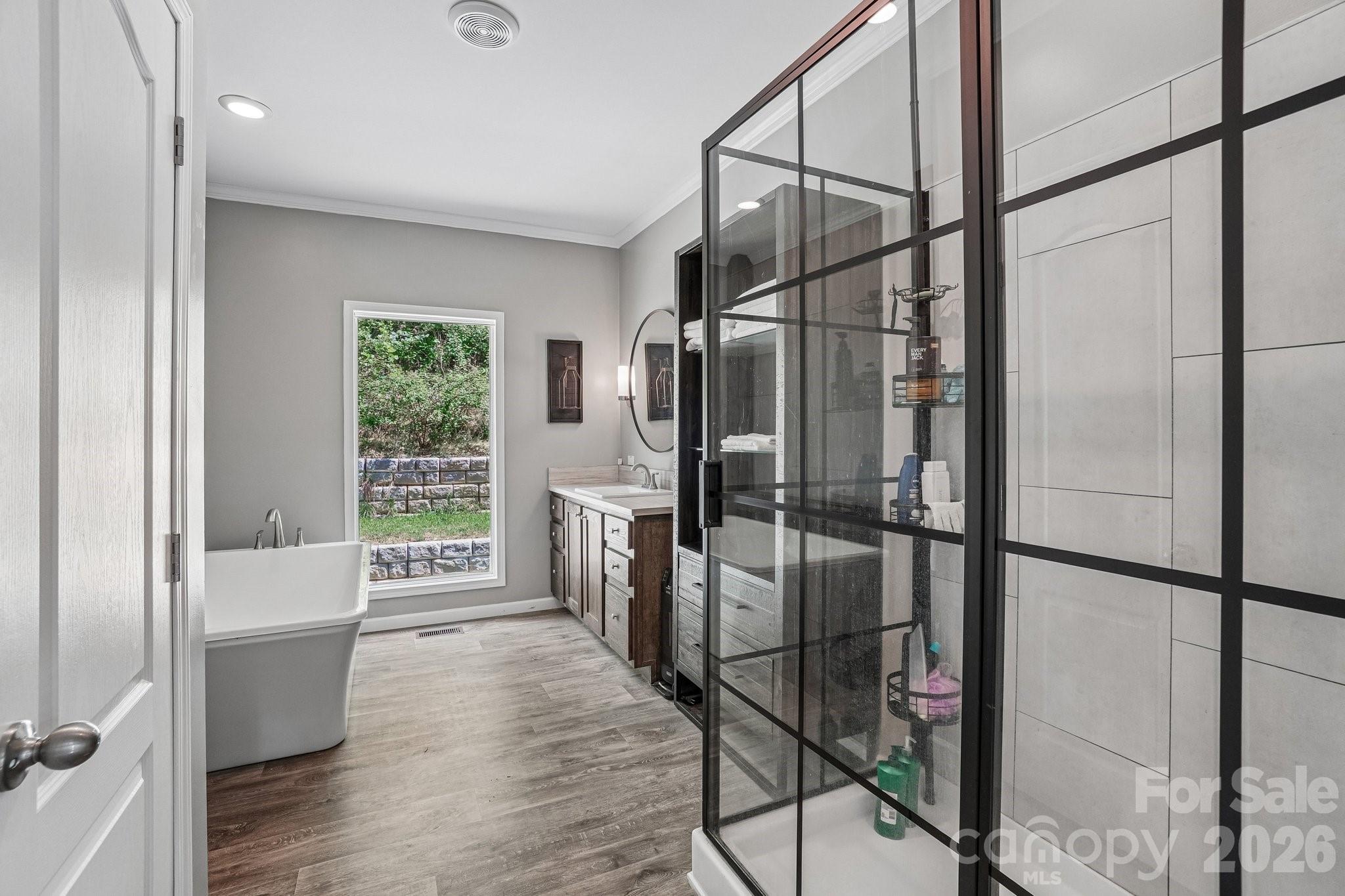 590 Willow Lane — Marshall