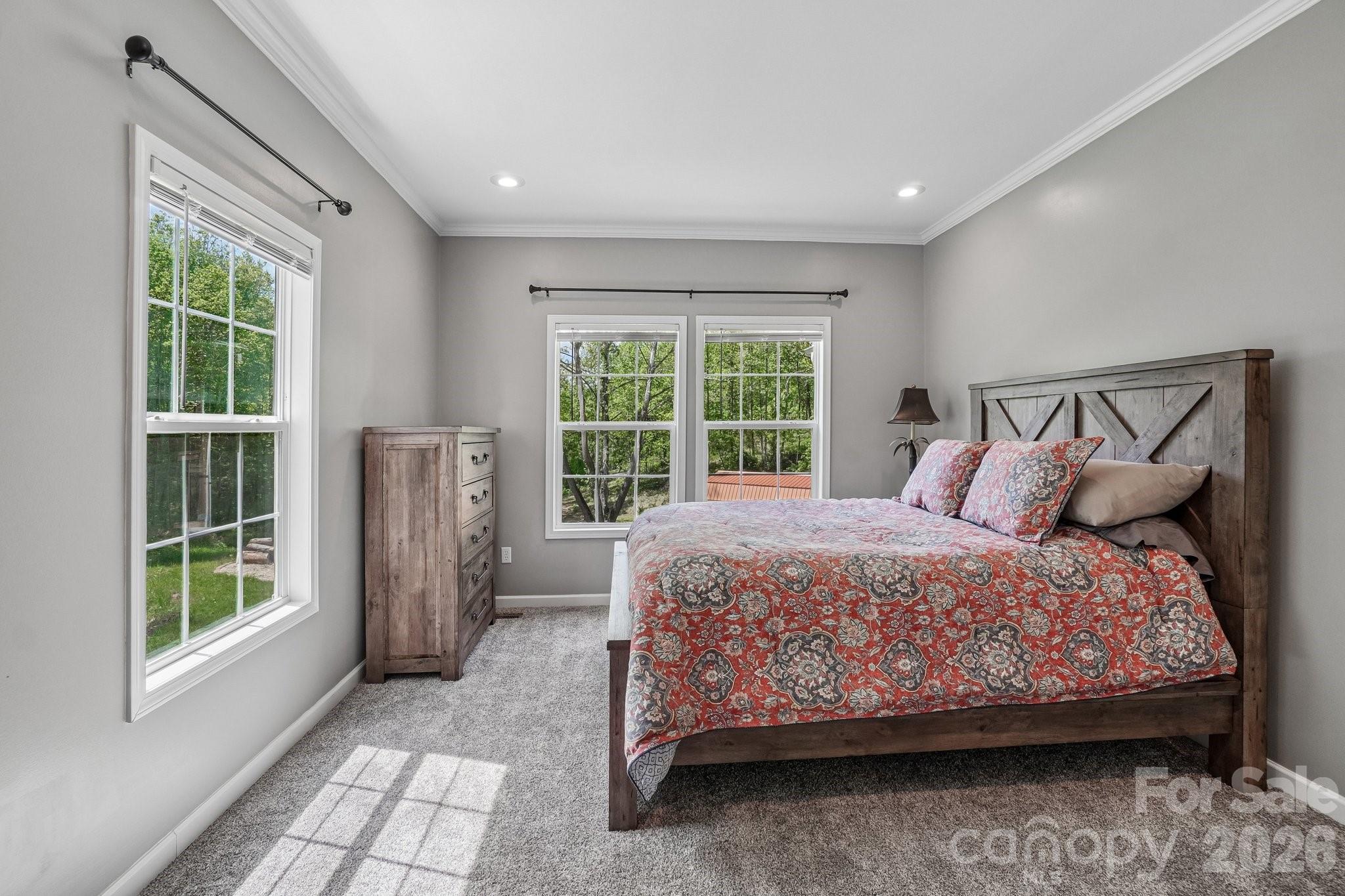 590 Willow Lane — Marshall