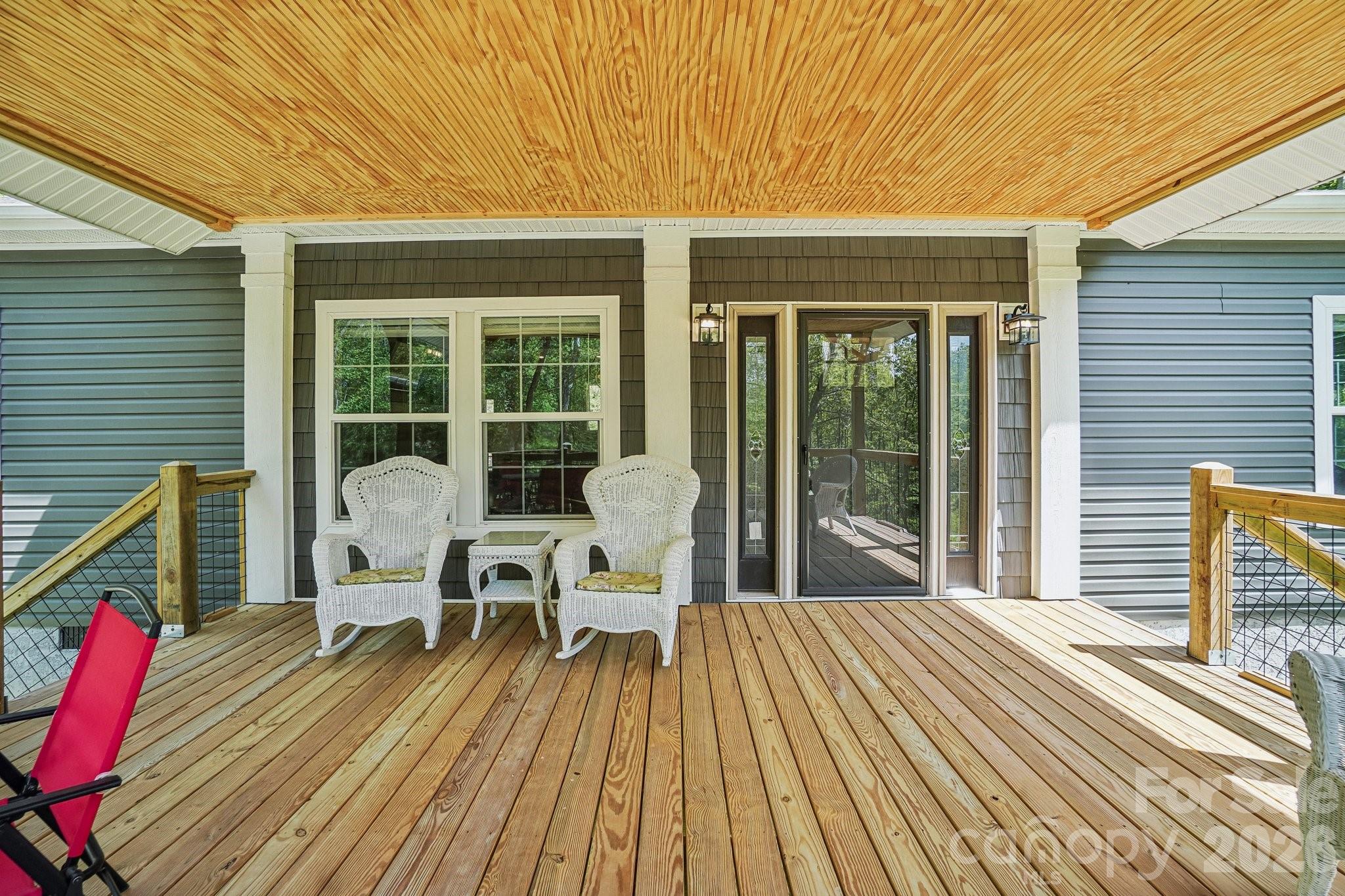590 Willow Lane — Marshall