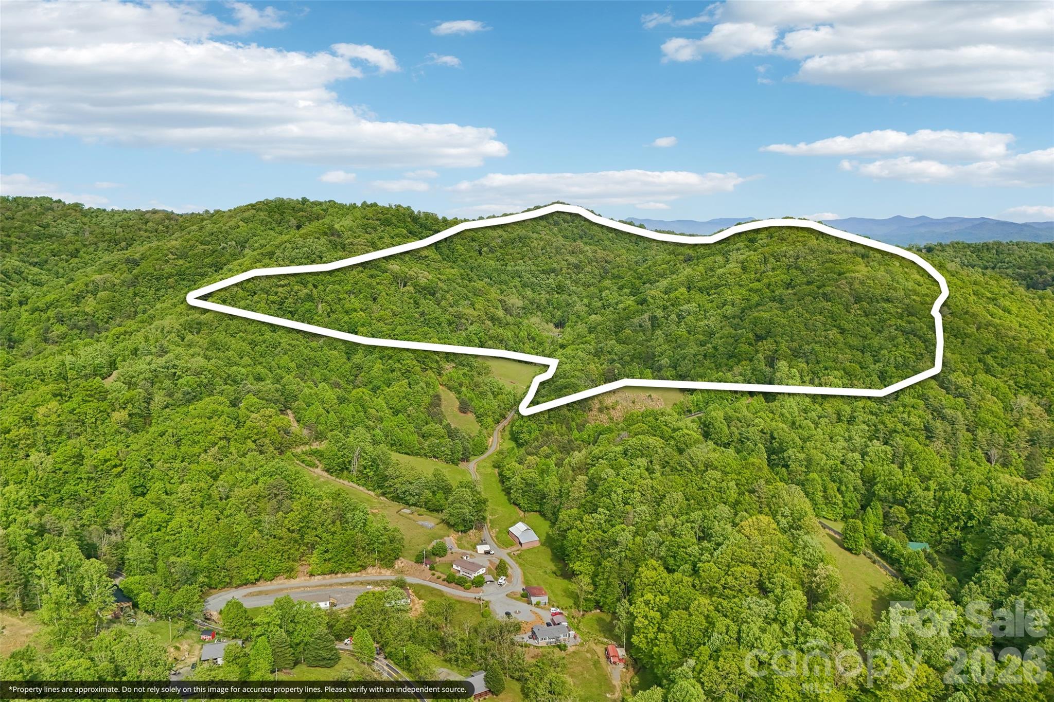 590 Willow Lane — Marshall