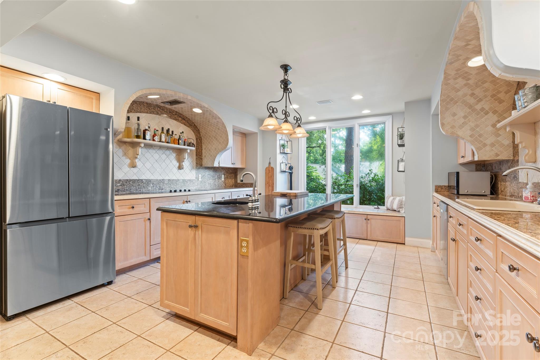 35 Heritage Drive — Clover