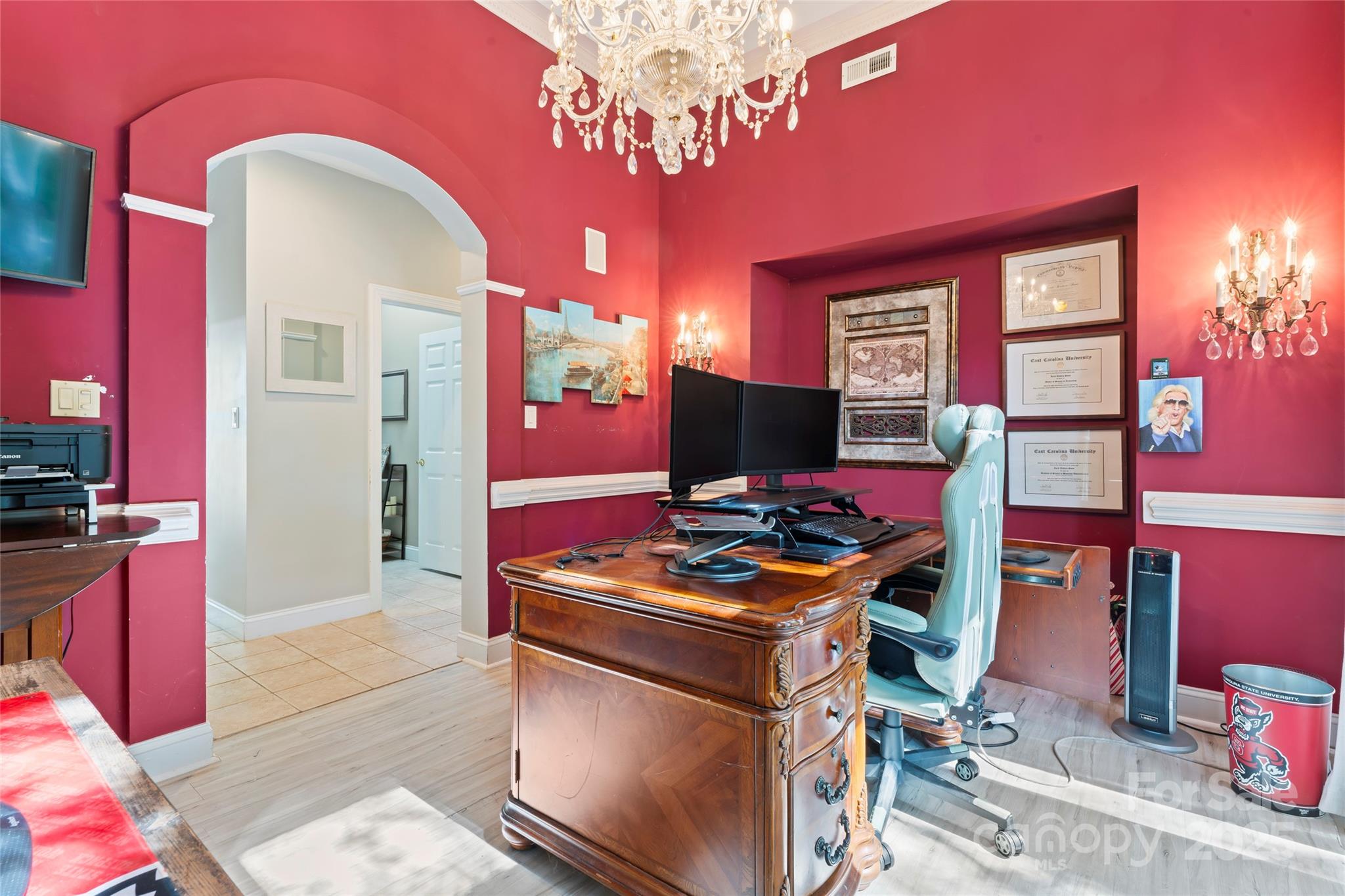 35 Heritage Drive — Clover
