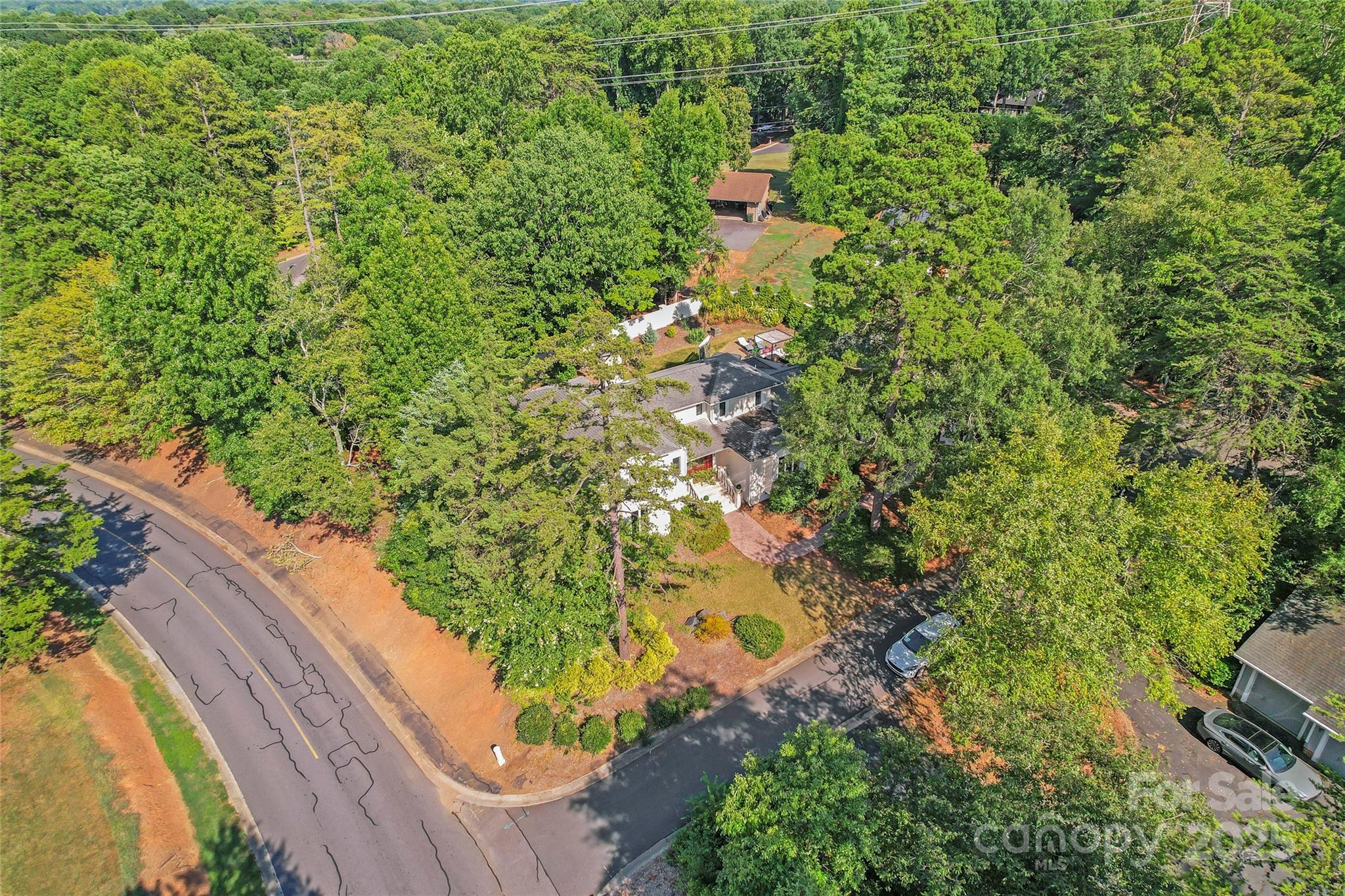 35 Heritage Drive — Clover