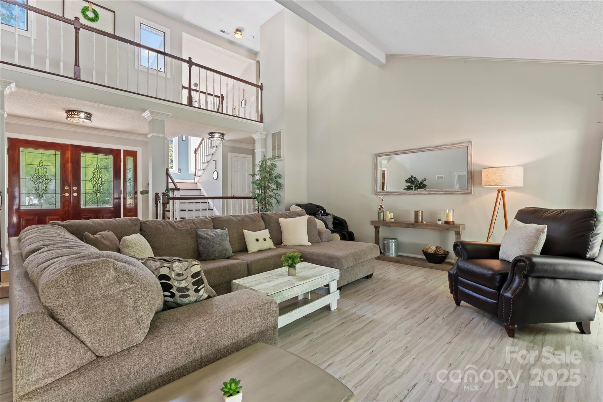 35 Heritage Drive — Clover