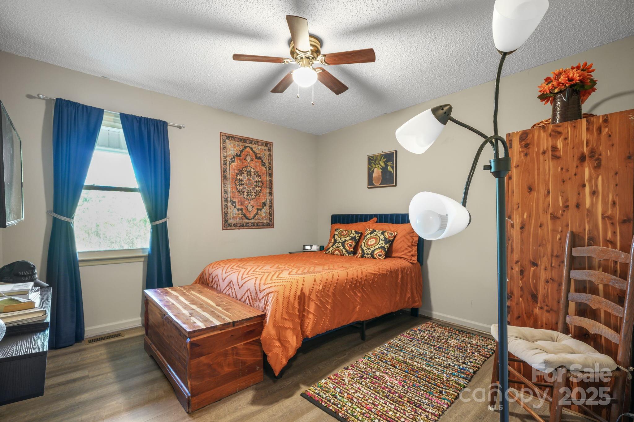 4441 Snyders Way — Lenoir