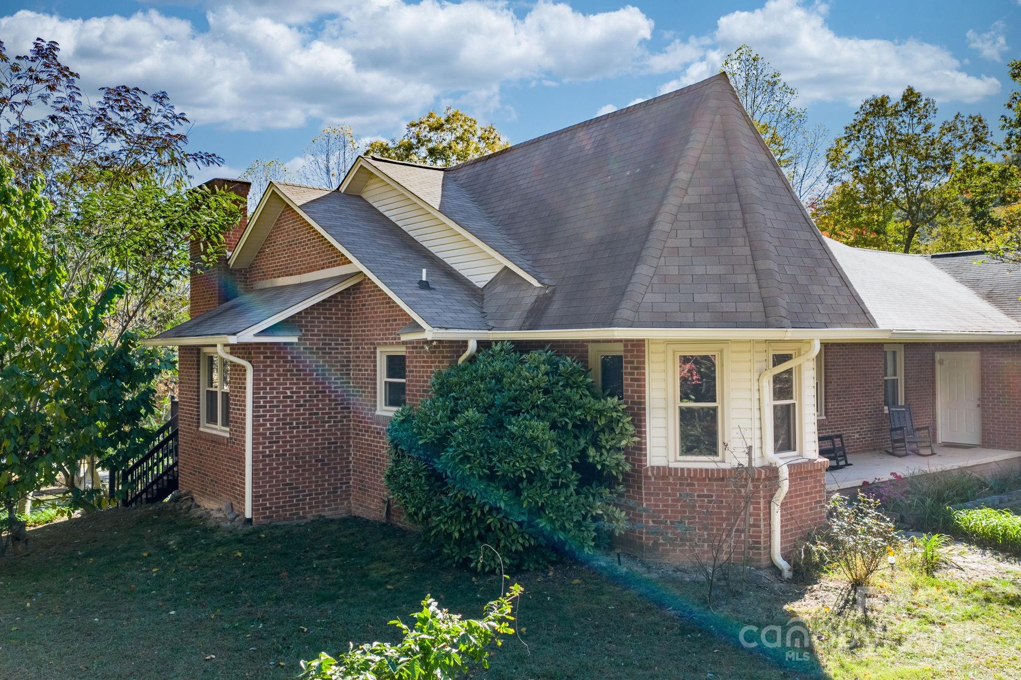 4441 Snyders Way — Lenoir