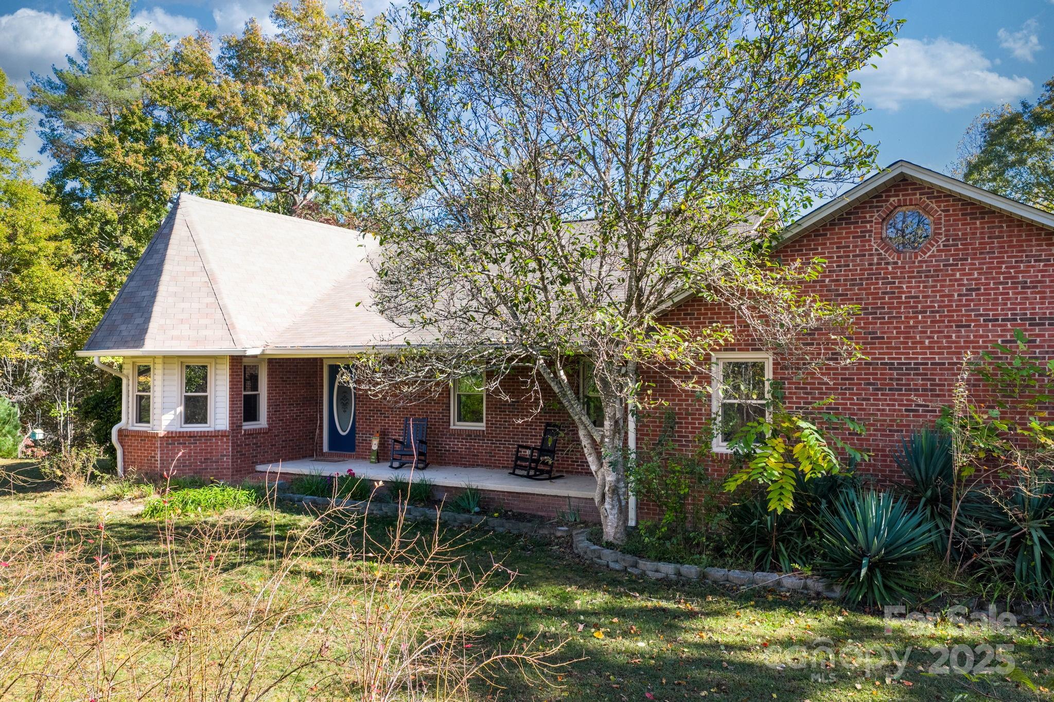 4441 Snyders Way — Lenoir