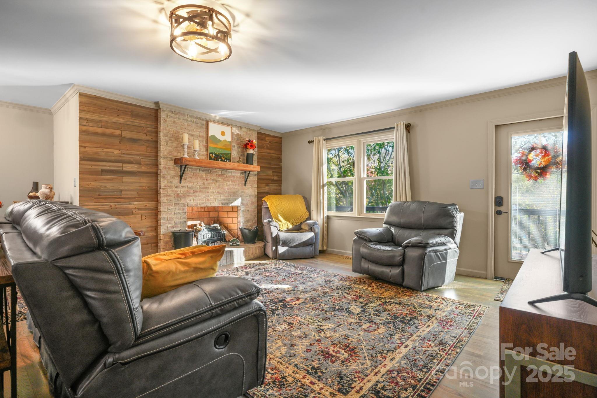 4441 Snyders Way — Lenoir