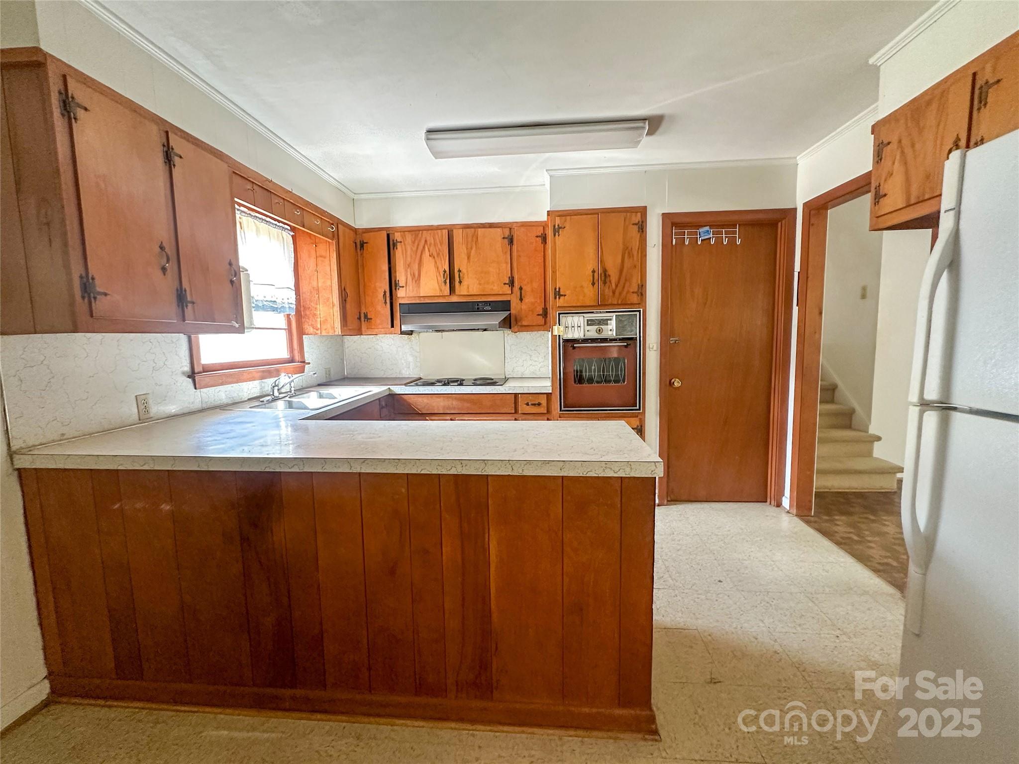 1910 Midwood Drive — Albemarle