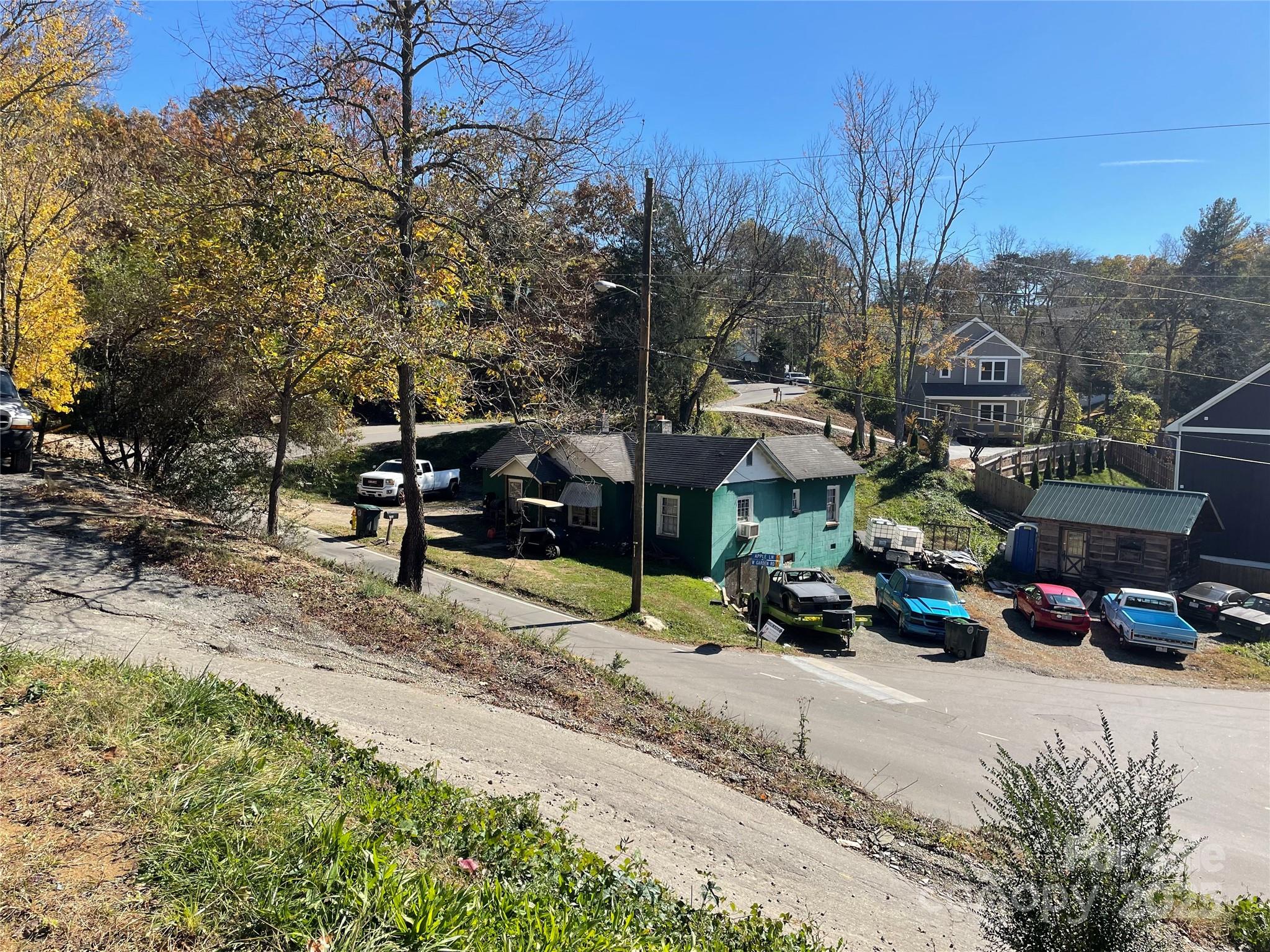 130 Lookout Road — Asheville