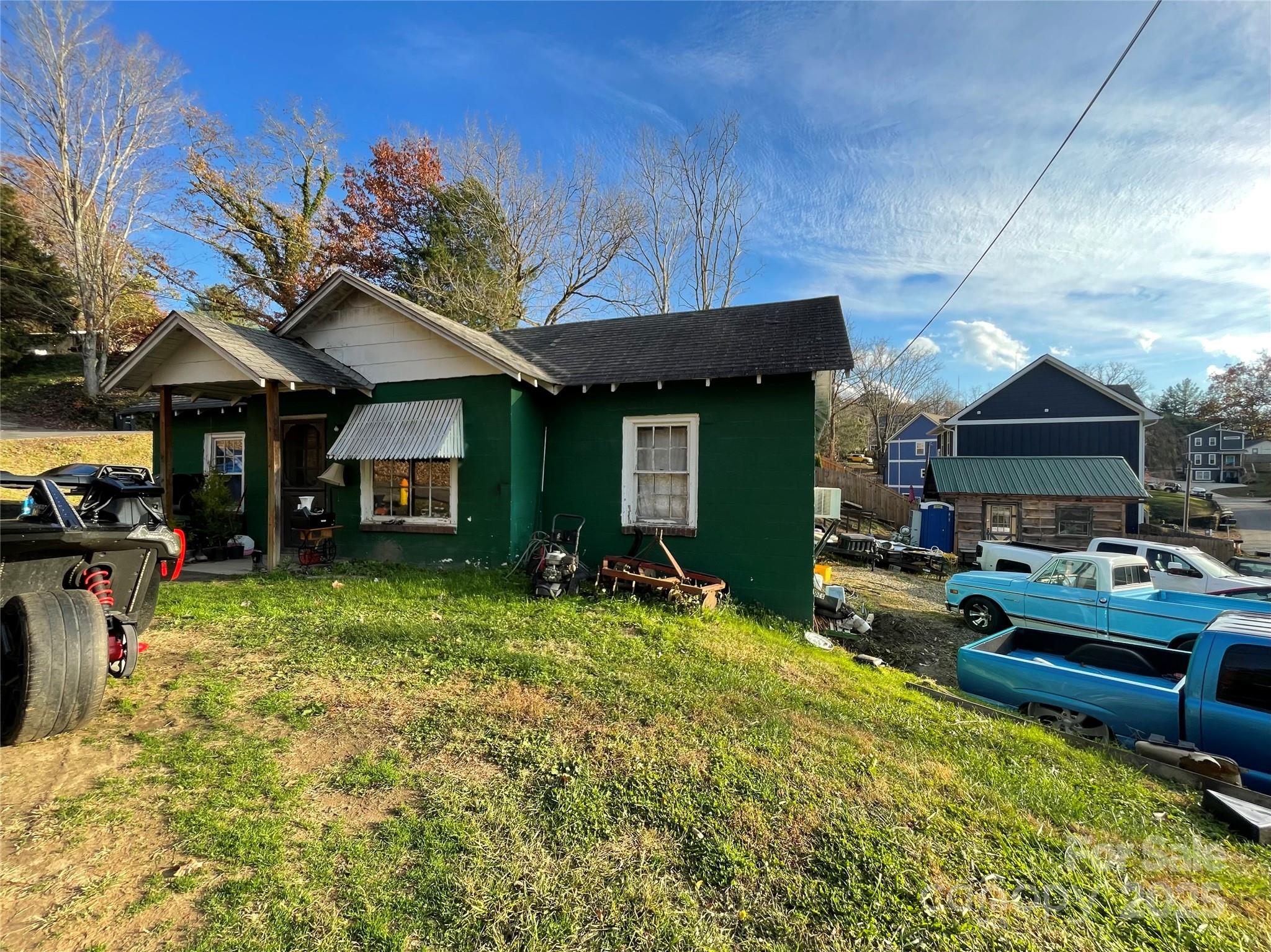 130 Lookout Road — Asheville