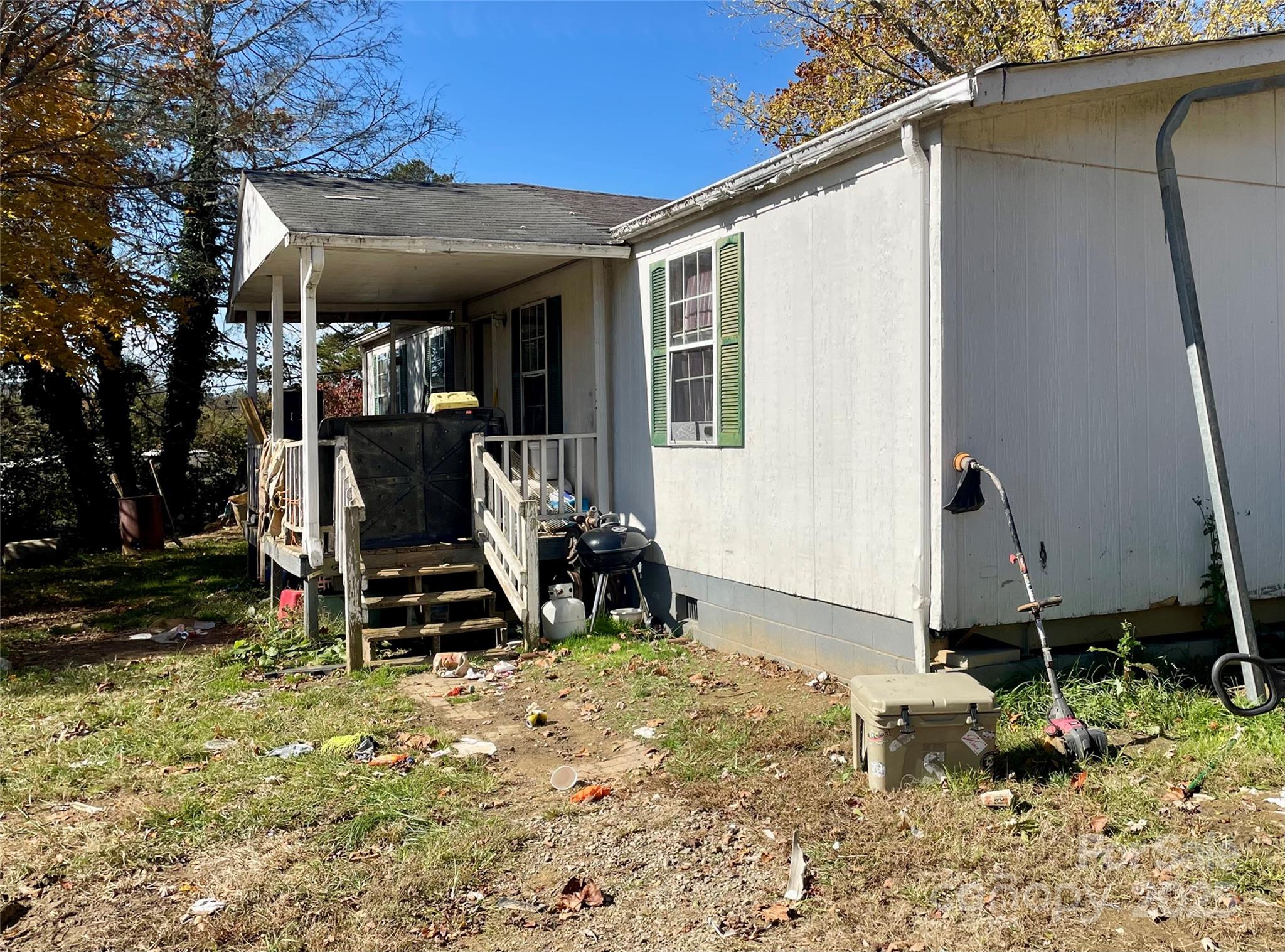 131 Lookout Road — Asheville