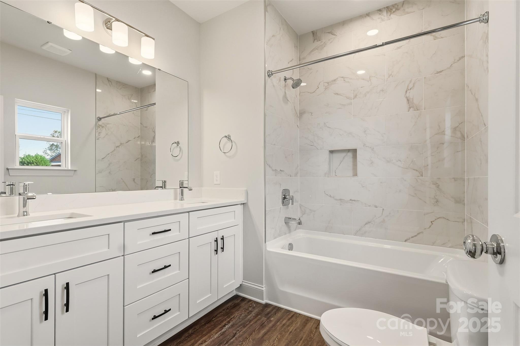 128 N Main Street — Granite Falls