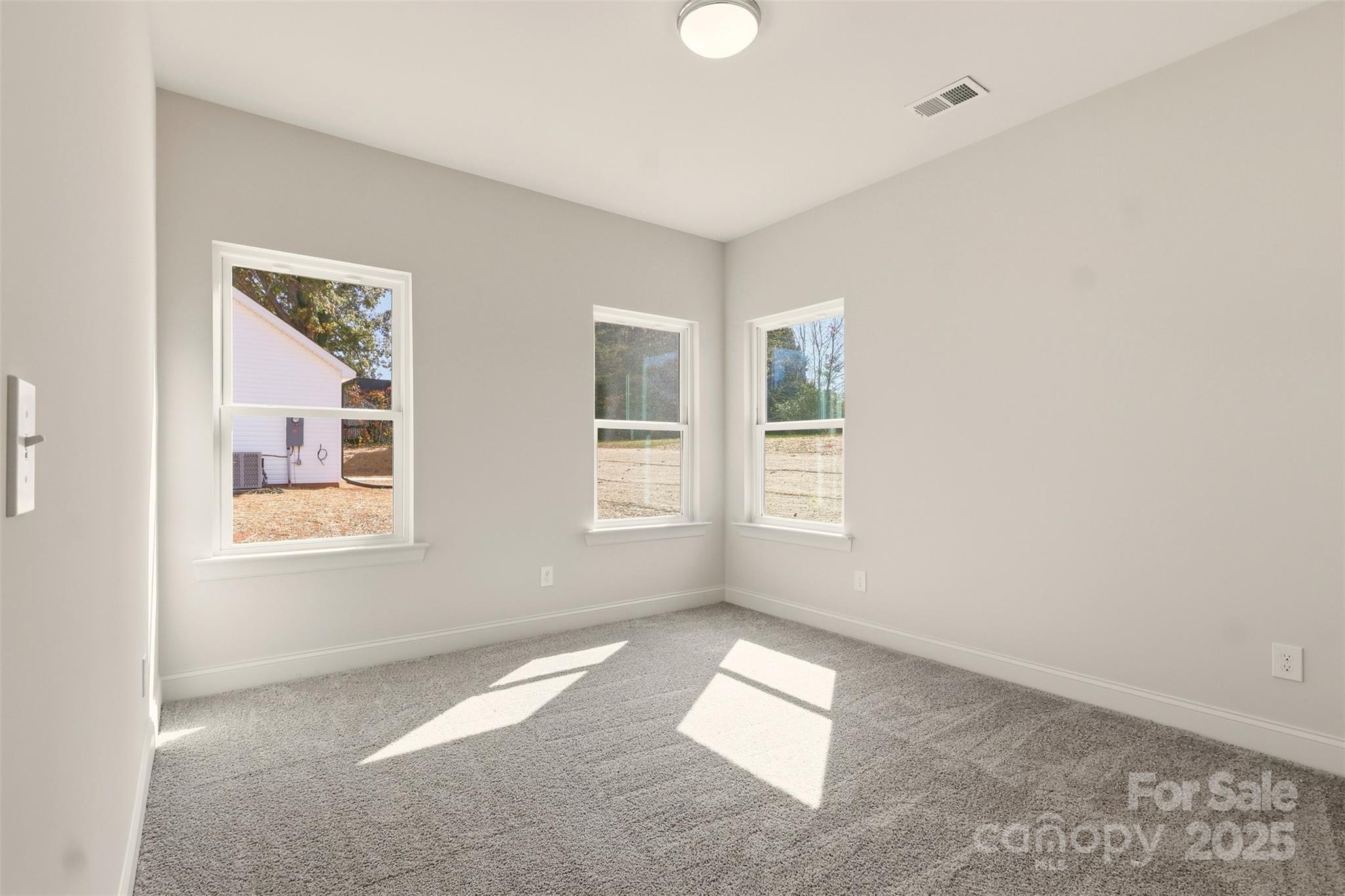 128 N Main Street — Granite Falls