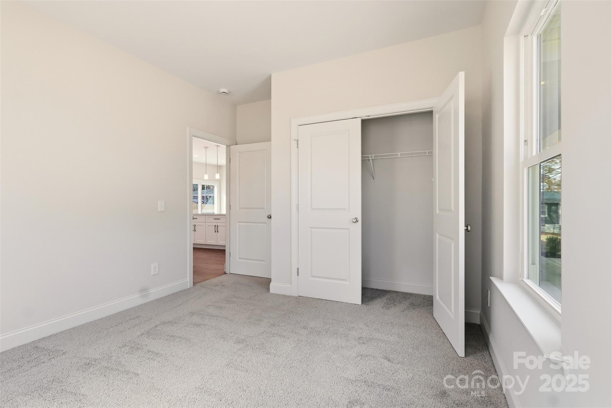 128 N Main Street — Granite Falls