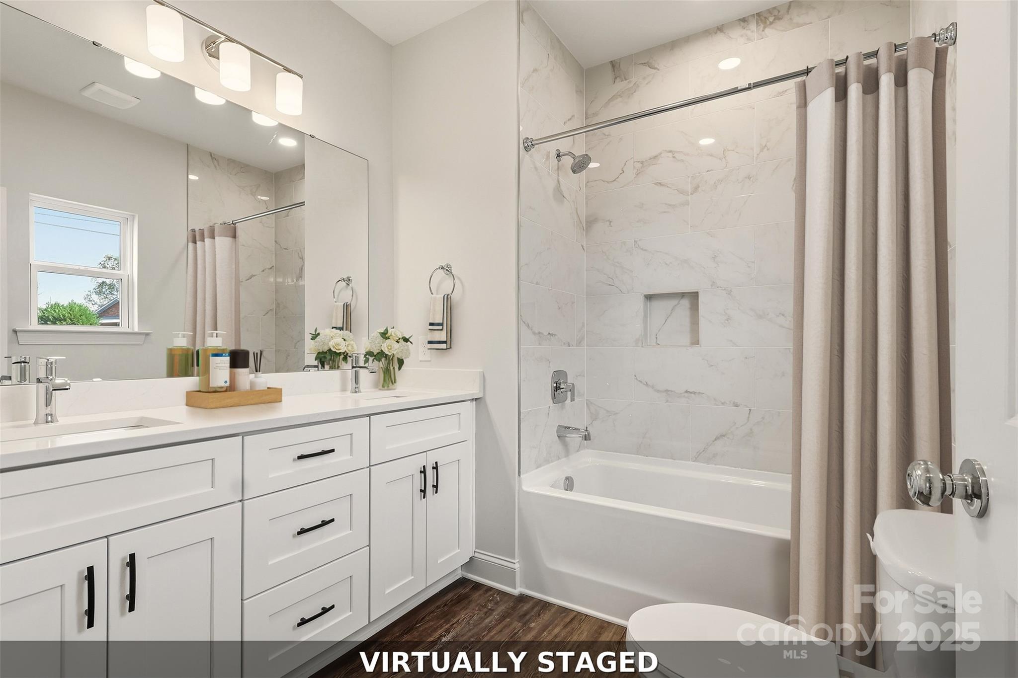 128 N Main Street — Granite Falls