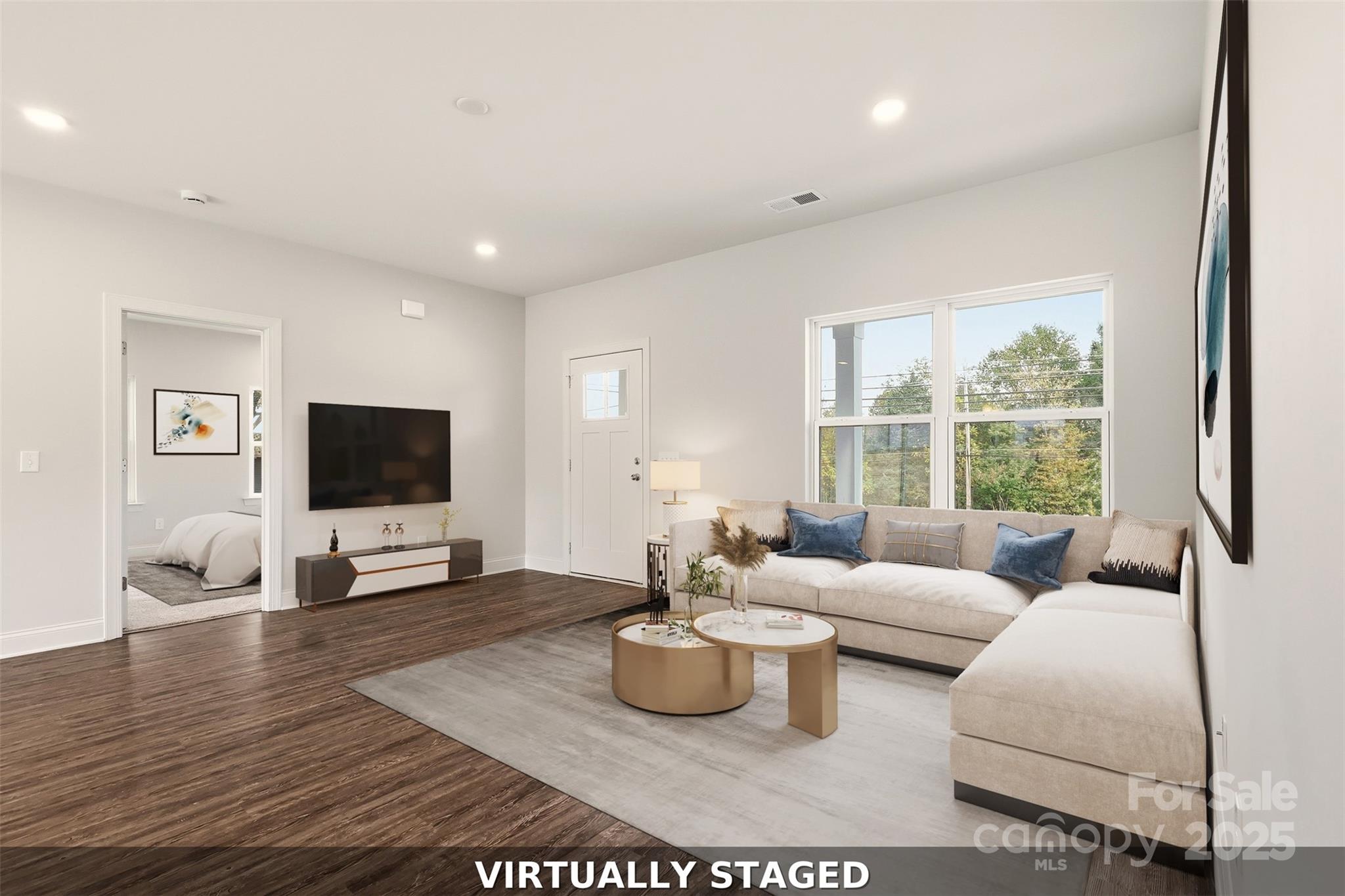 128 N Main Street — Granite Falls