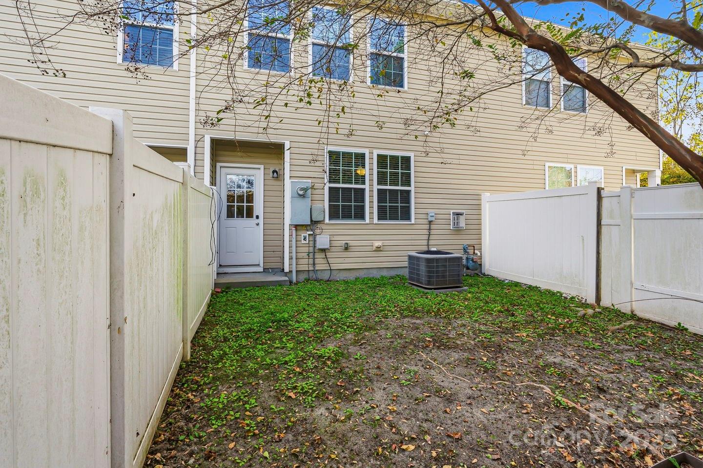 8988 Lanark Lane — Fort Mill