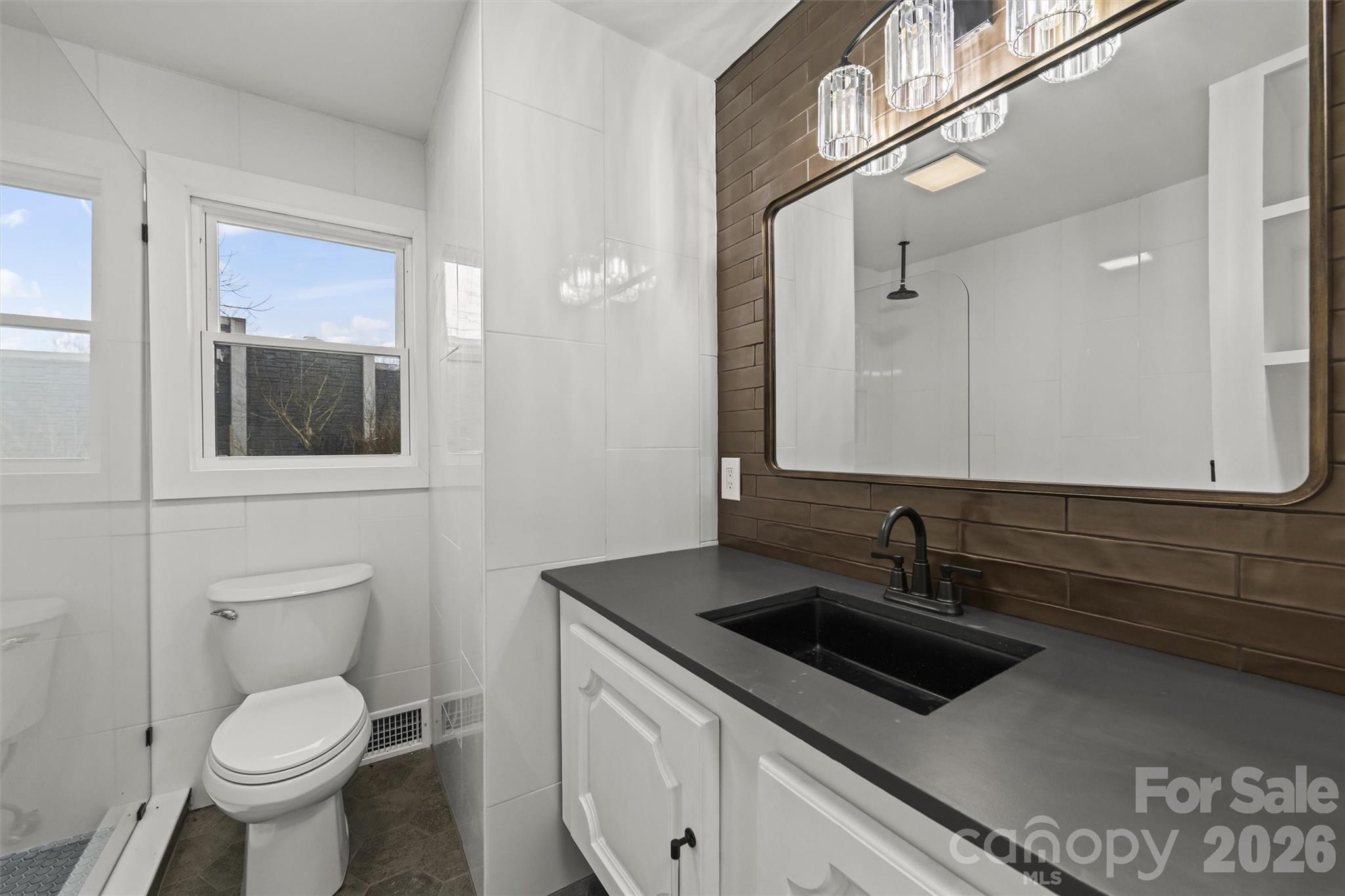 28 Pine Lane — Asheville