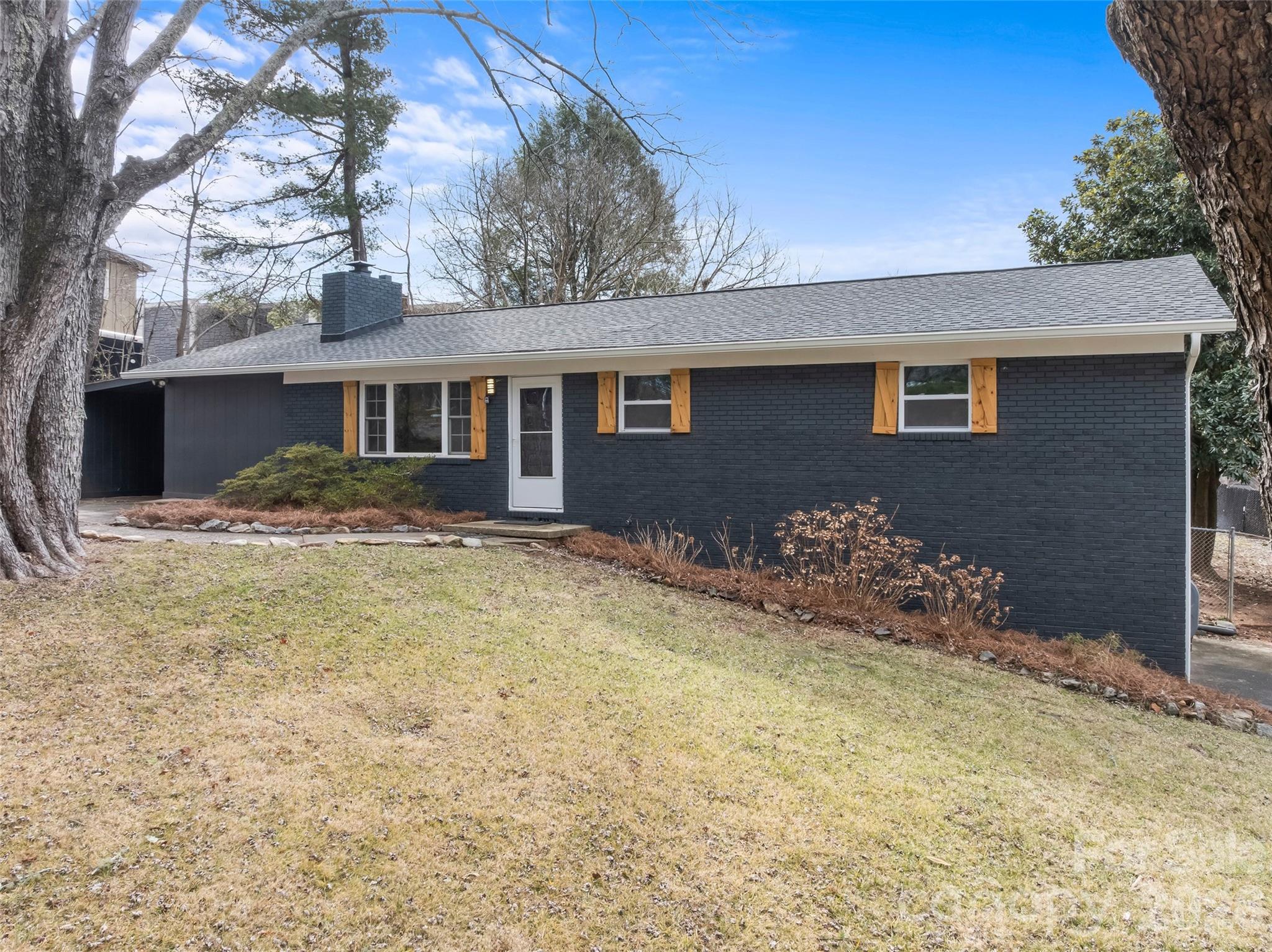 28 Pine Lane — Asheville