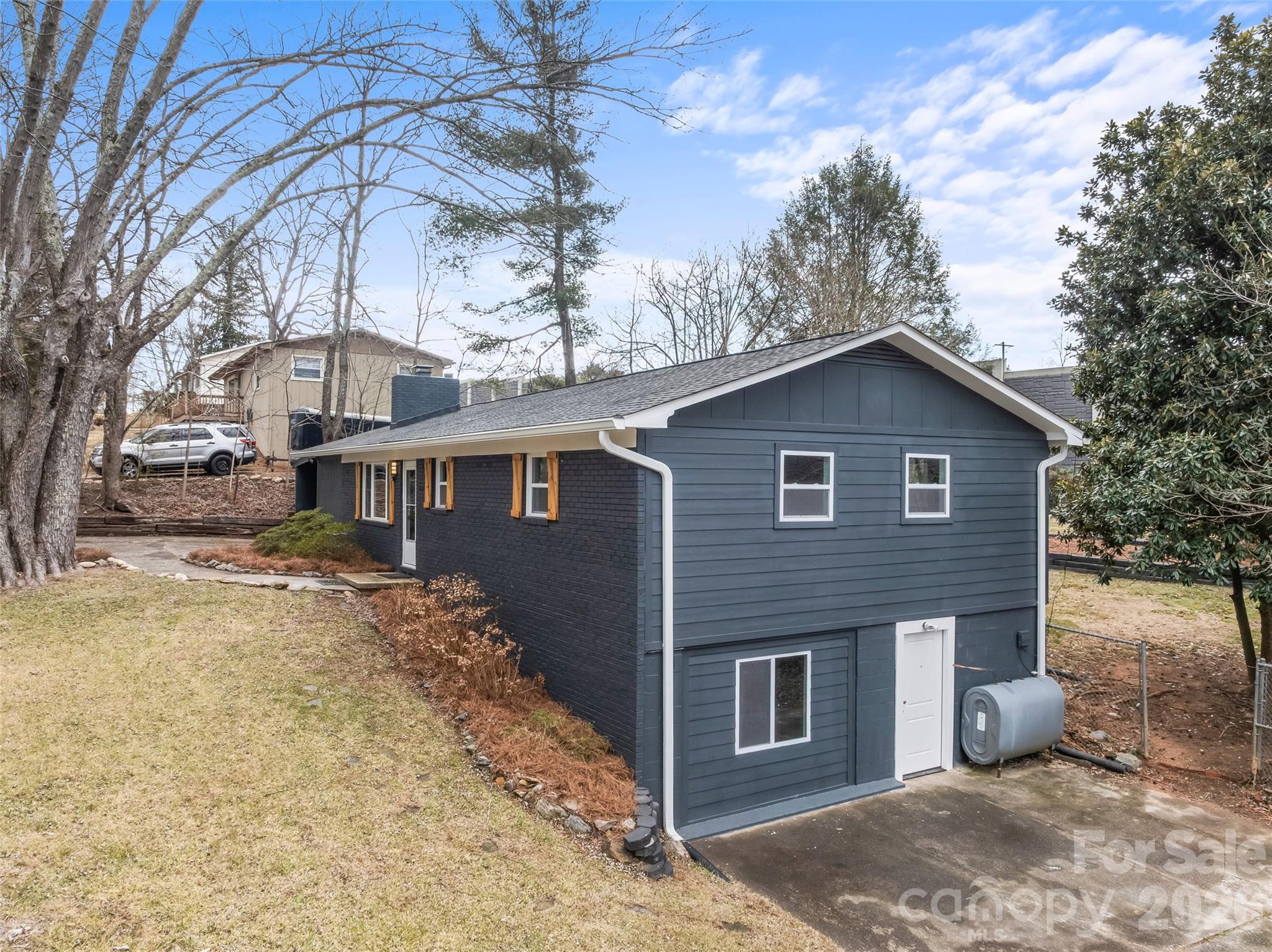 28 Pine Lane — Asheville