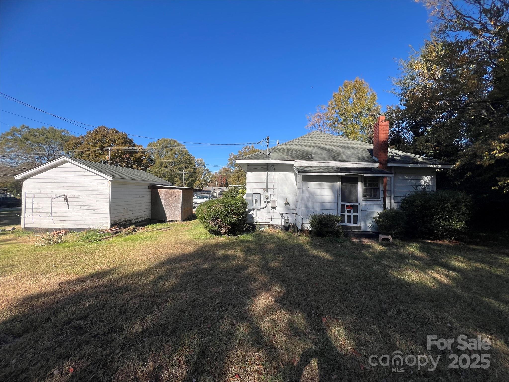 805 W Church Street W — Cherryville