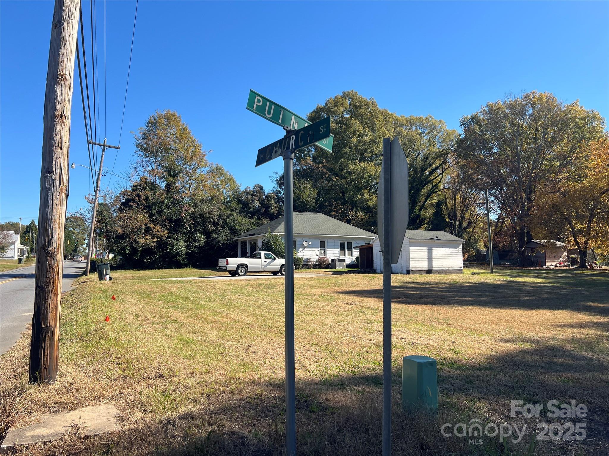 805 W Church Street W — Cherryville
