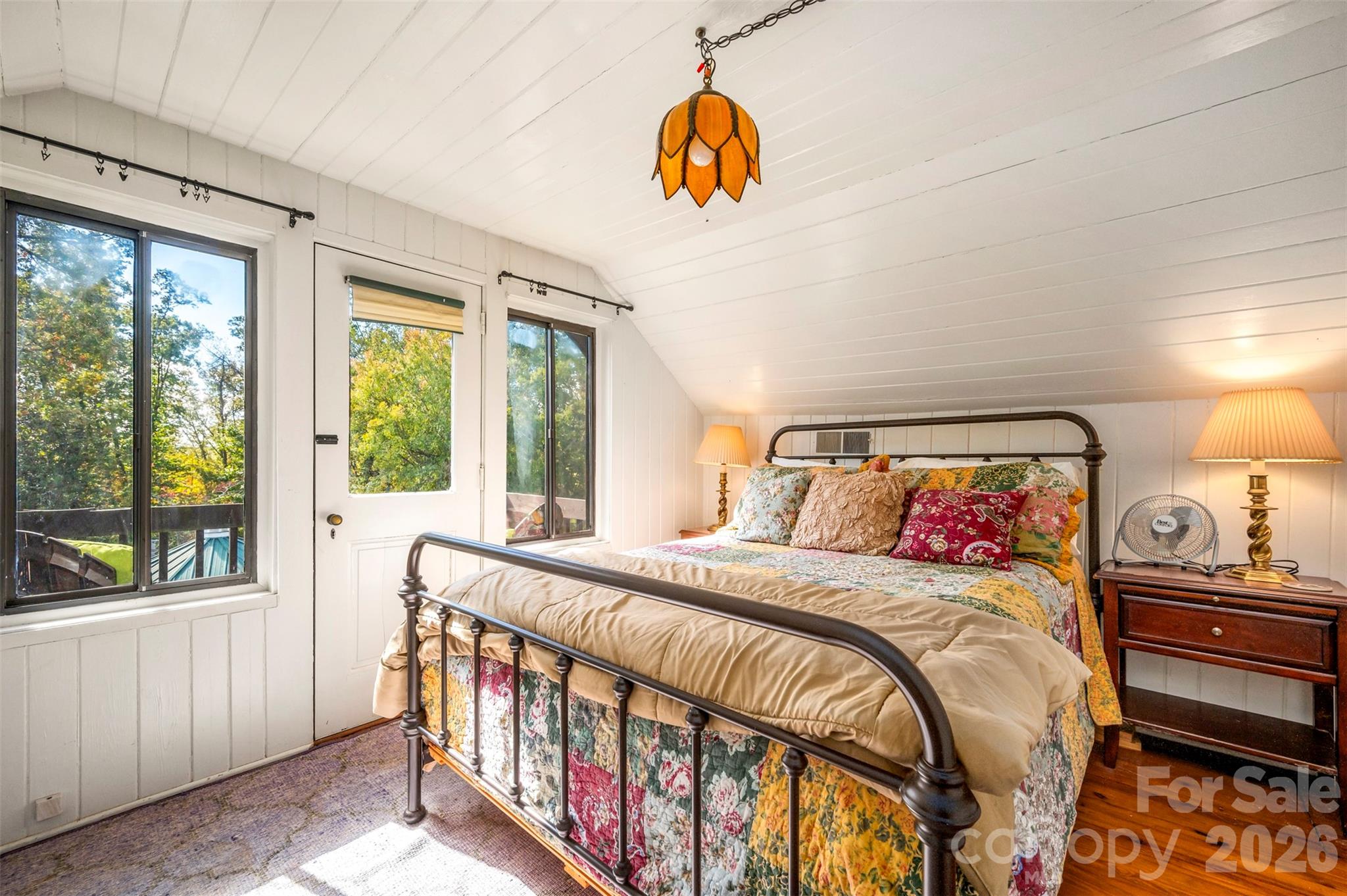 936 Golden Road — Tryon