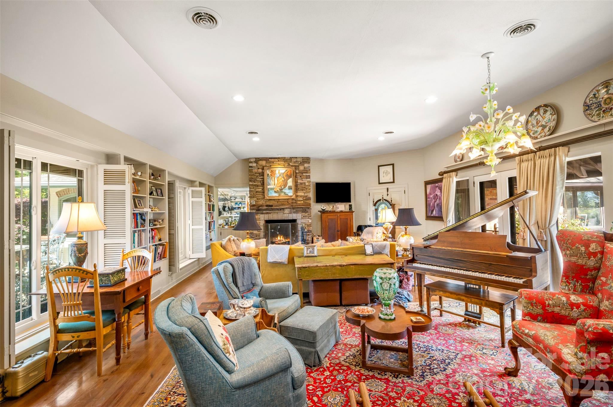 936 Golden Road — Tryon