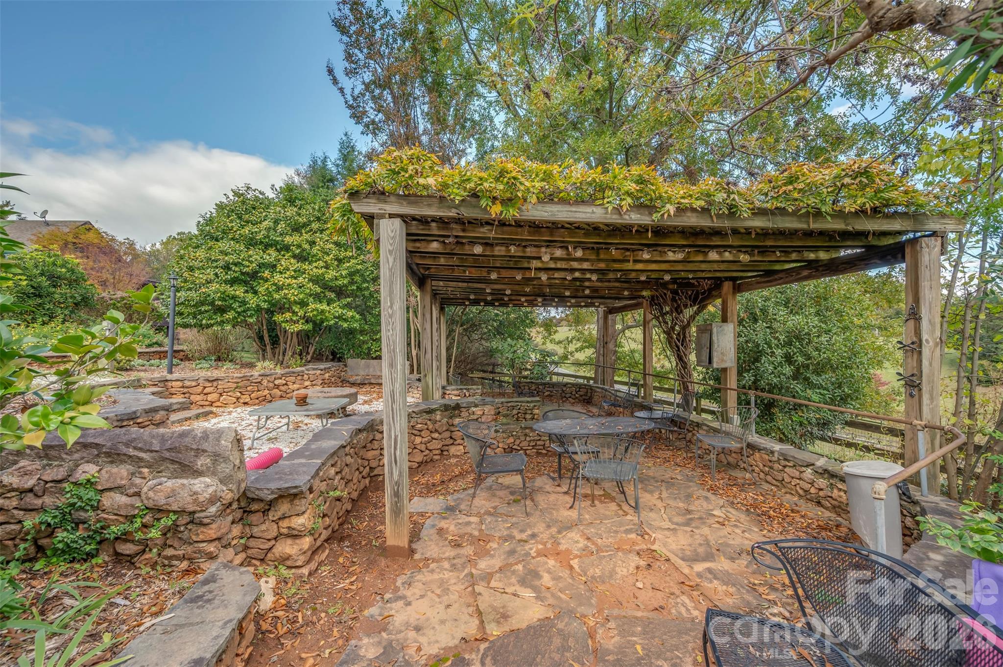 936 Golden Road — Tryon