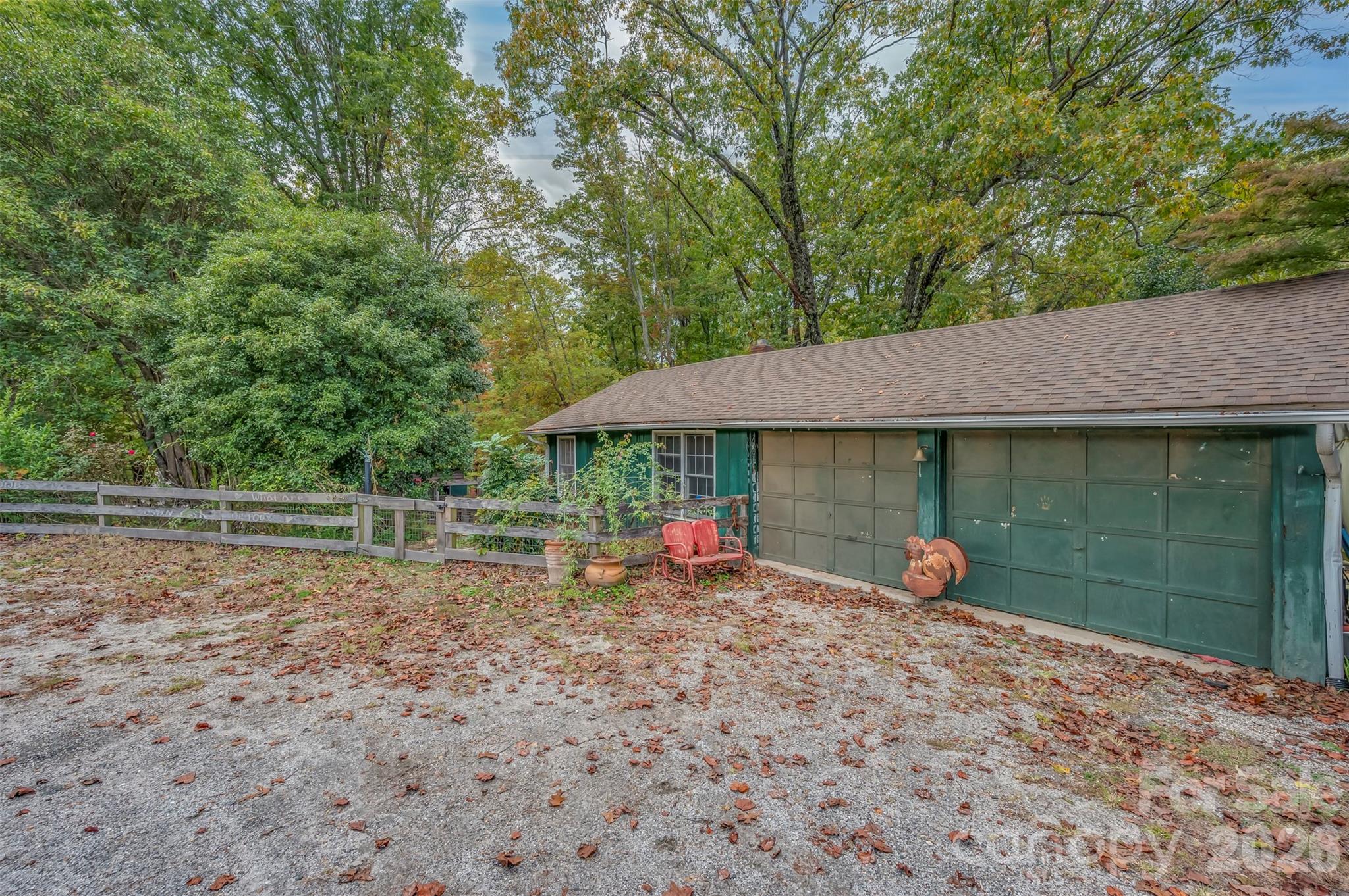 936 Golden Road — Tryon