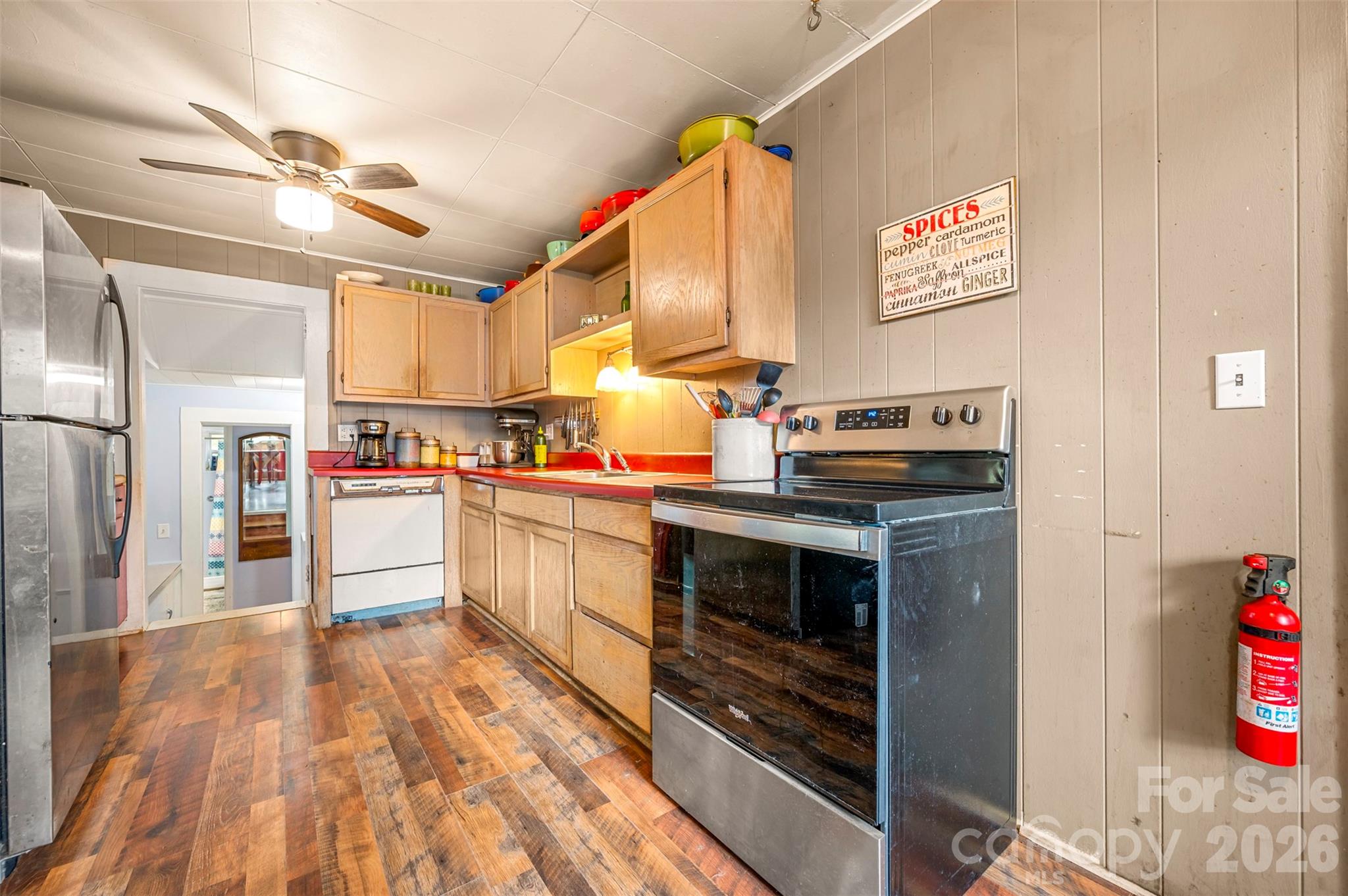 936 Golden Road — Tryon