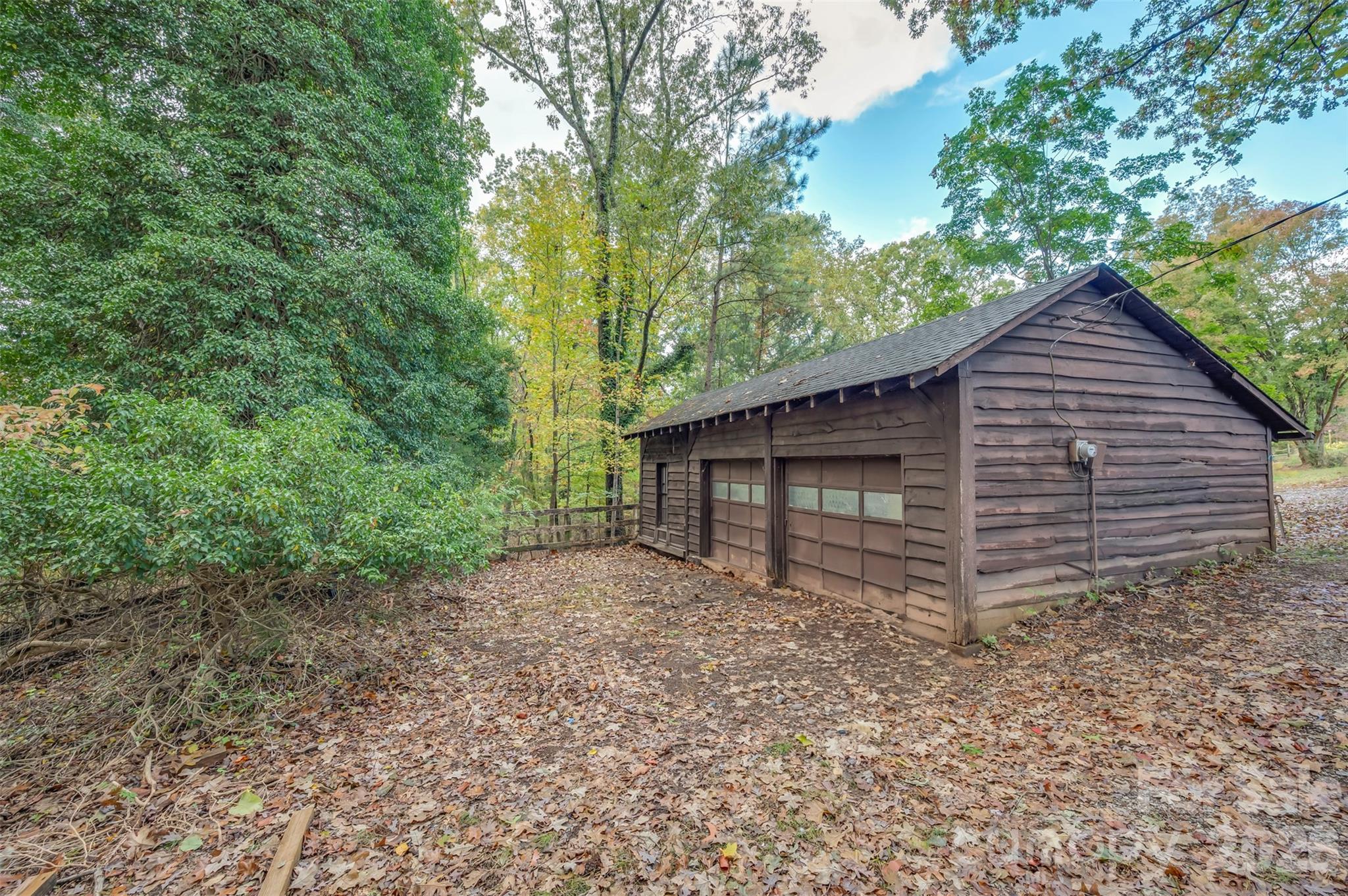 936 Golden Road — Tryon