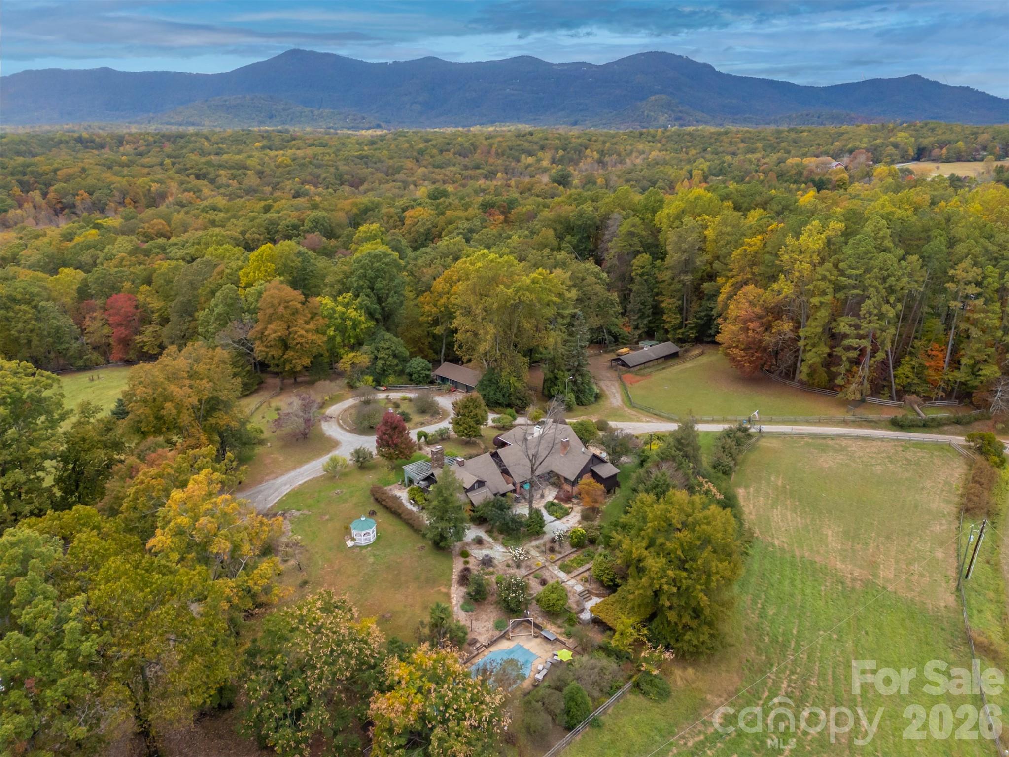 936 Golden Road — Tryon