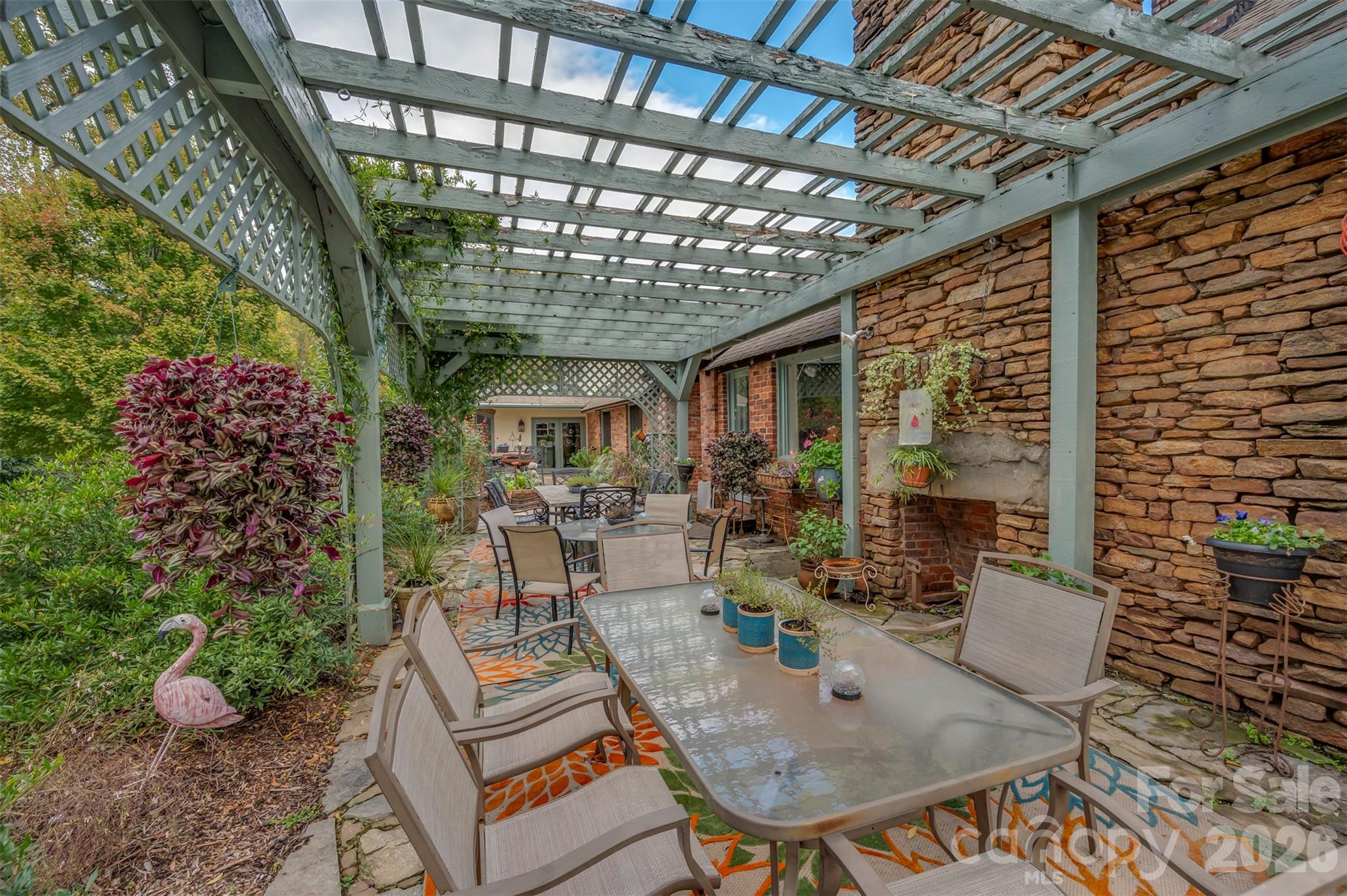 936 Golden Road — Tryon