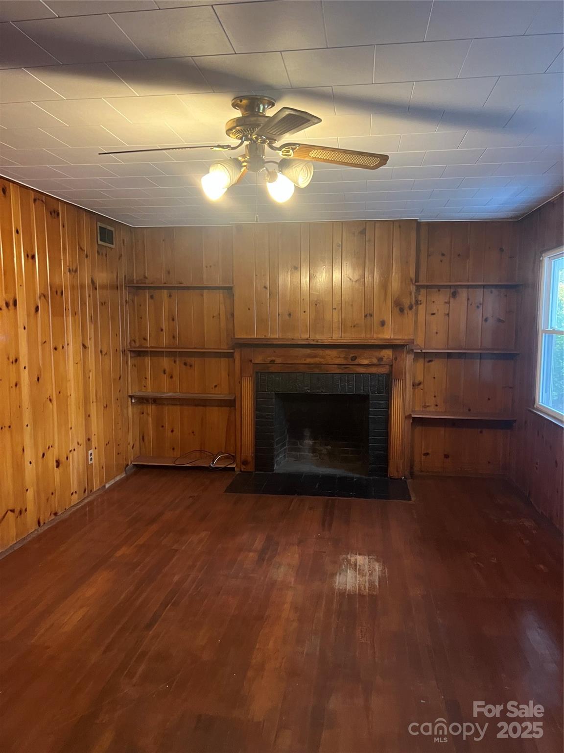 243 Governors View — Asheville